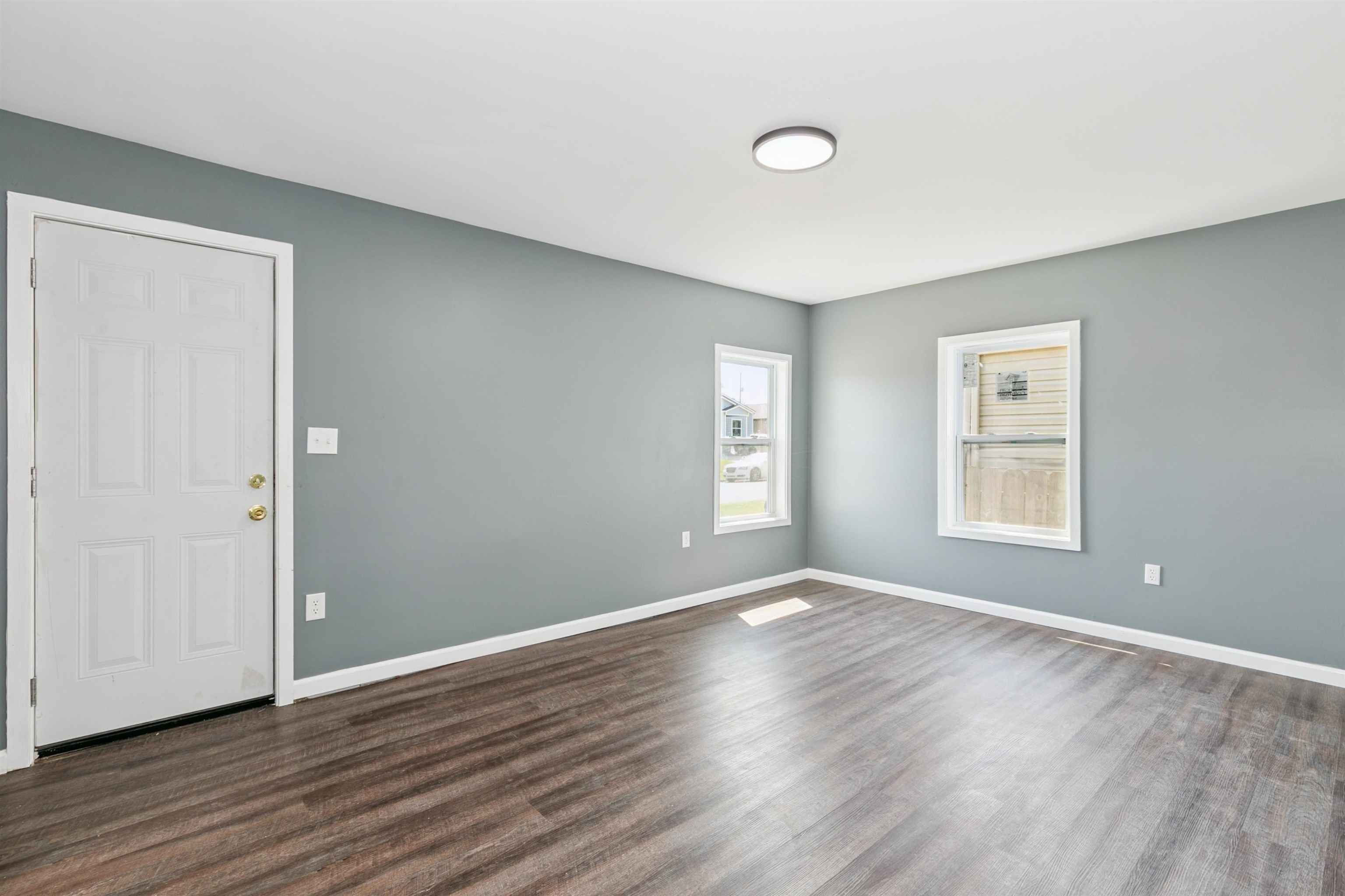 1339 N Lorraine Ave. Property Photo 11