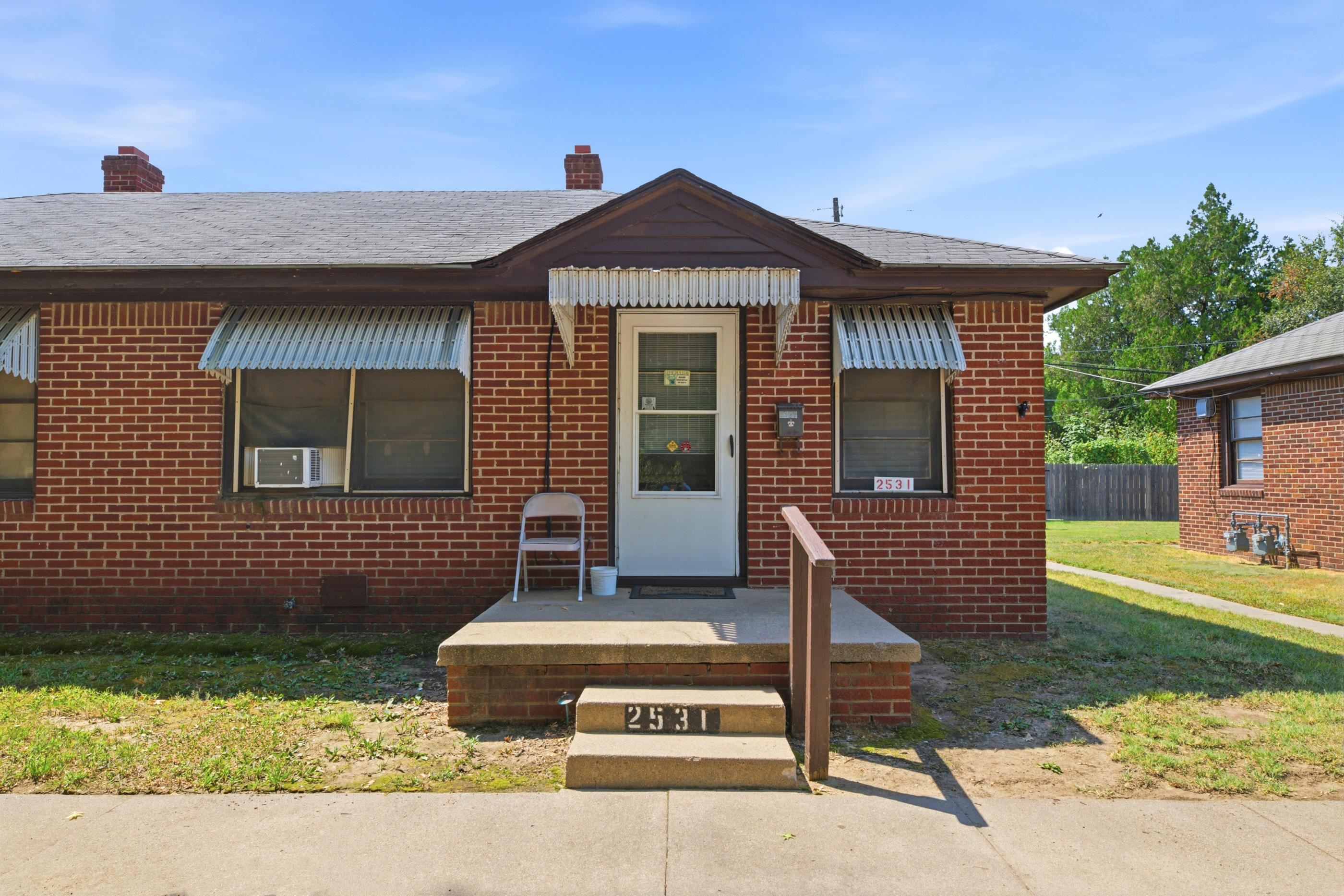 2531 S Ellis Ave Property Photo 1