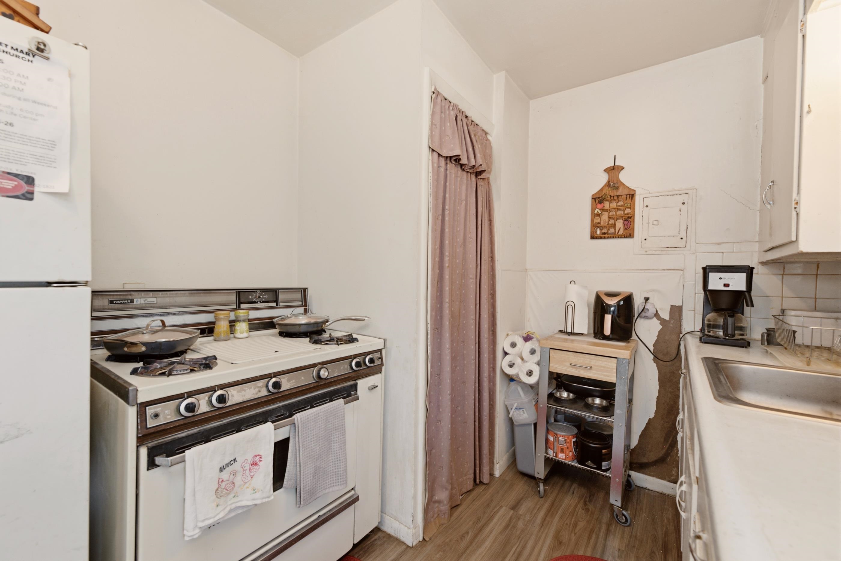 2531 S Ellis Ave Property Photo 6