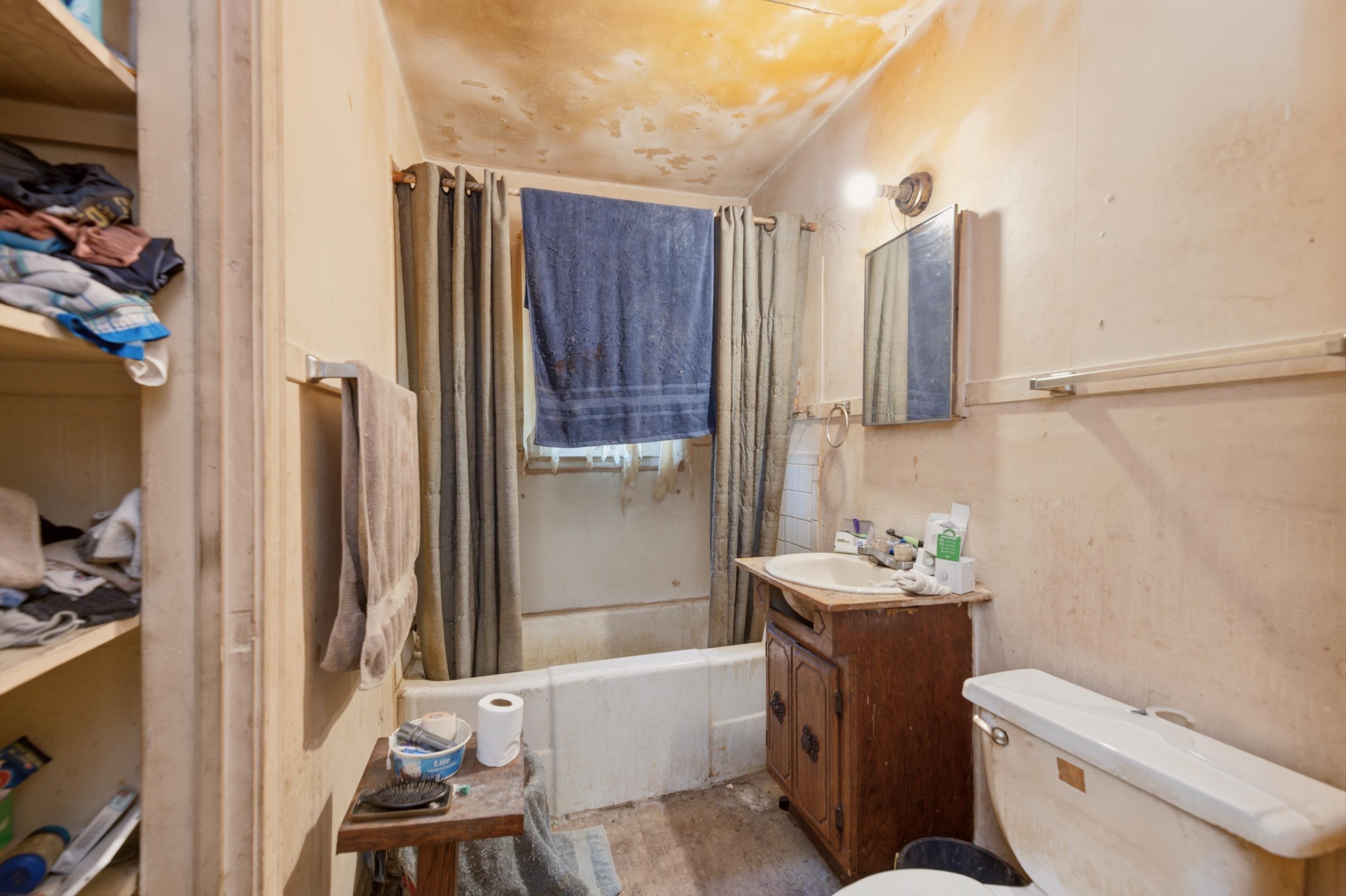 2555 S Ellis Ave Property Photo 12