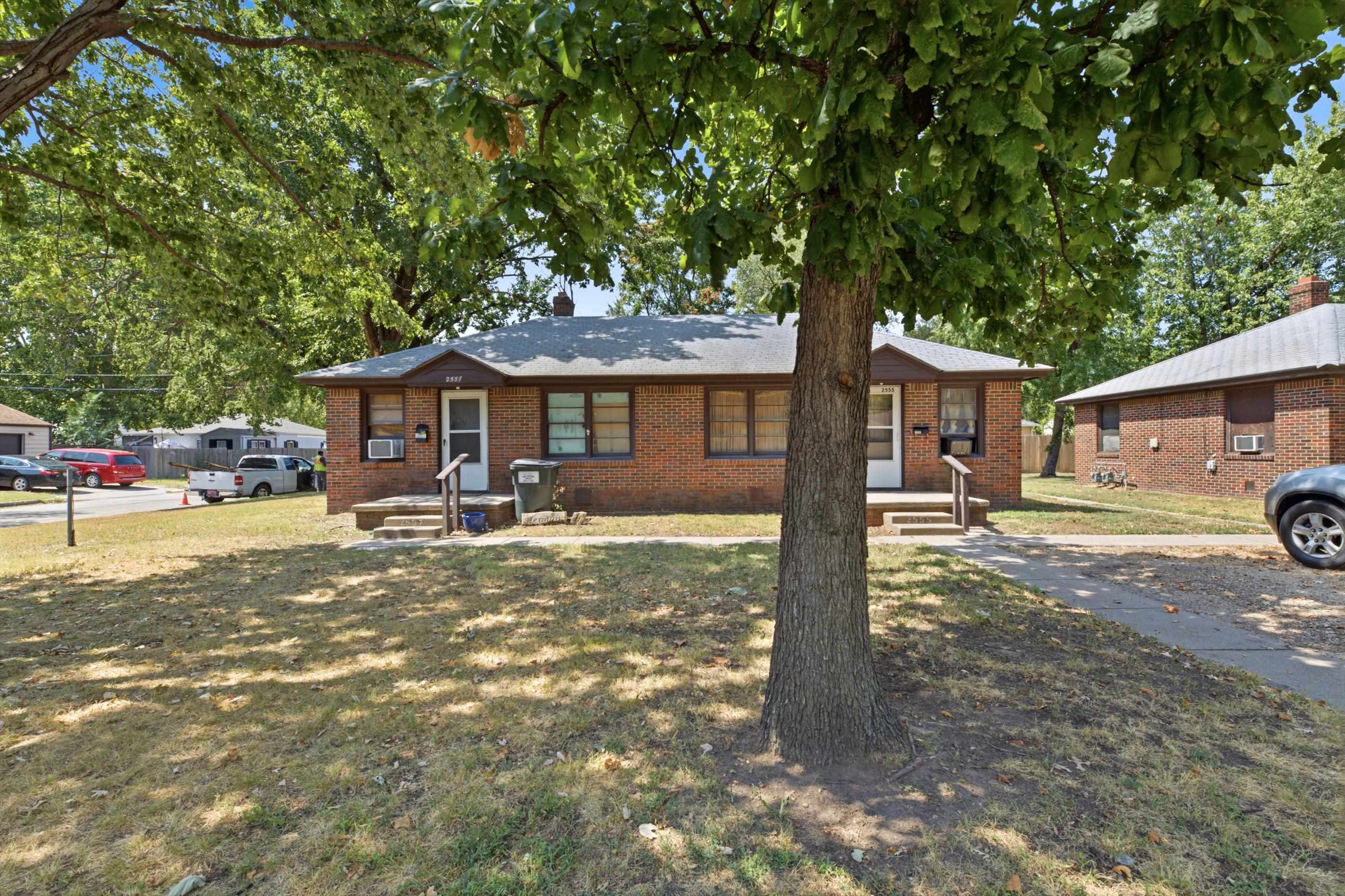 2555 S Ellis Ave Property Photo 14