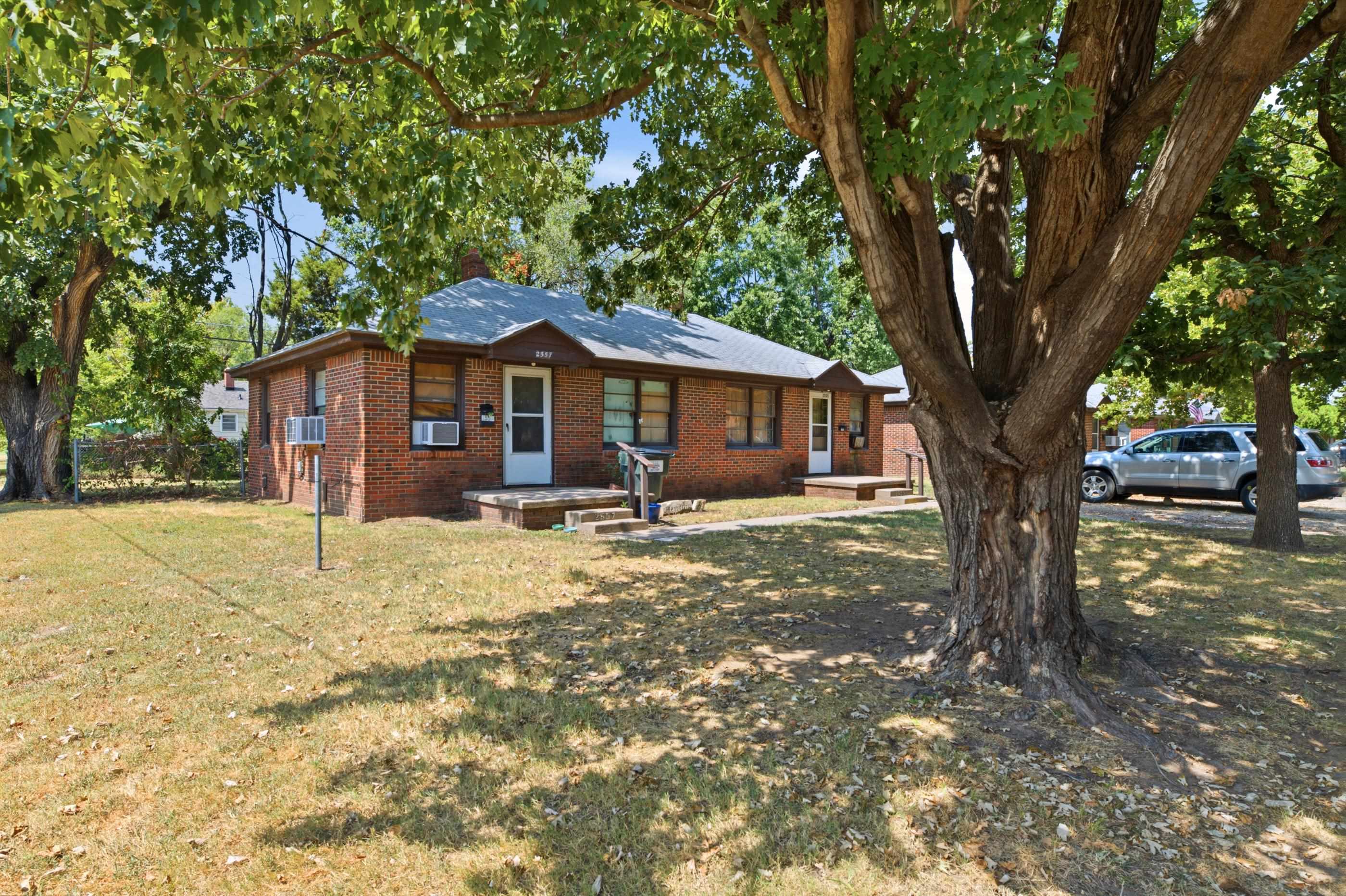 2555 S Ellis Ave Property Photo 19