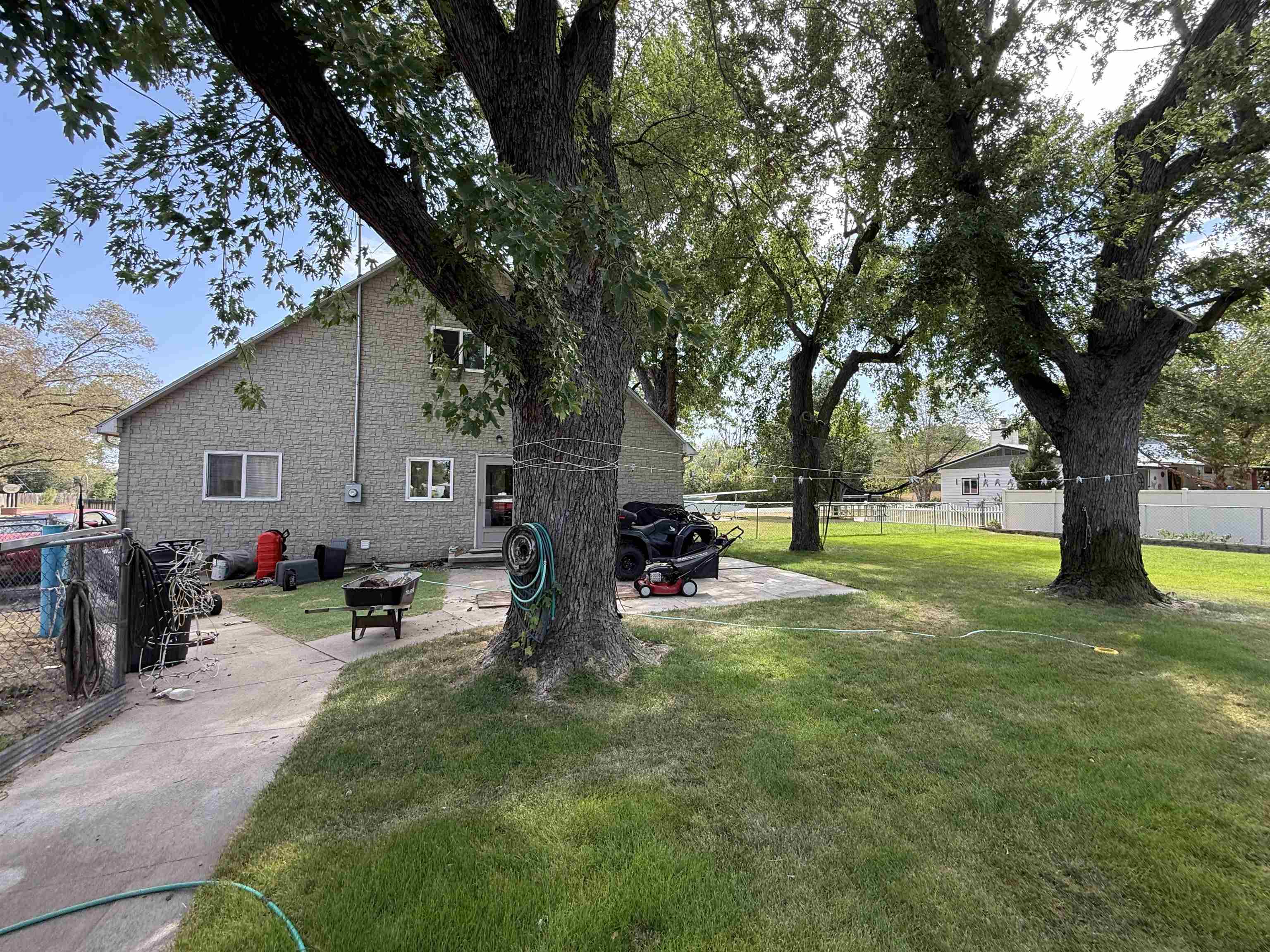 410 W F Property Photo 28