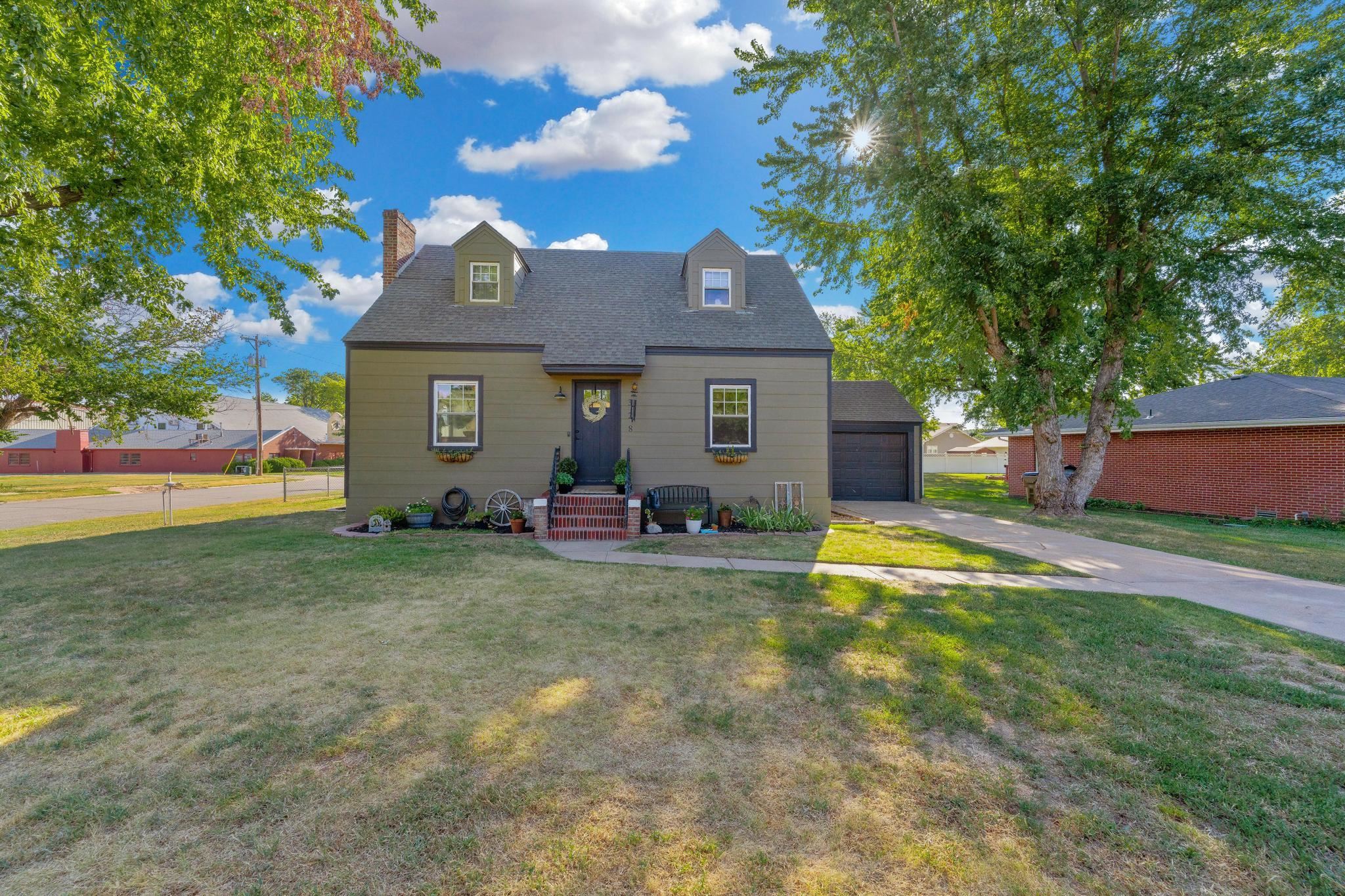 328 Filmore St Property Photo 3