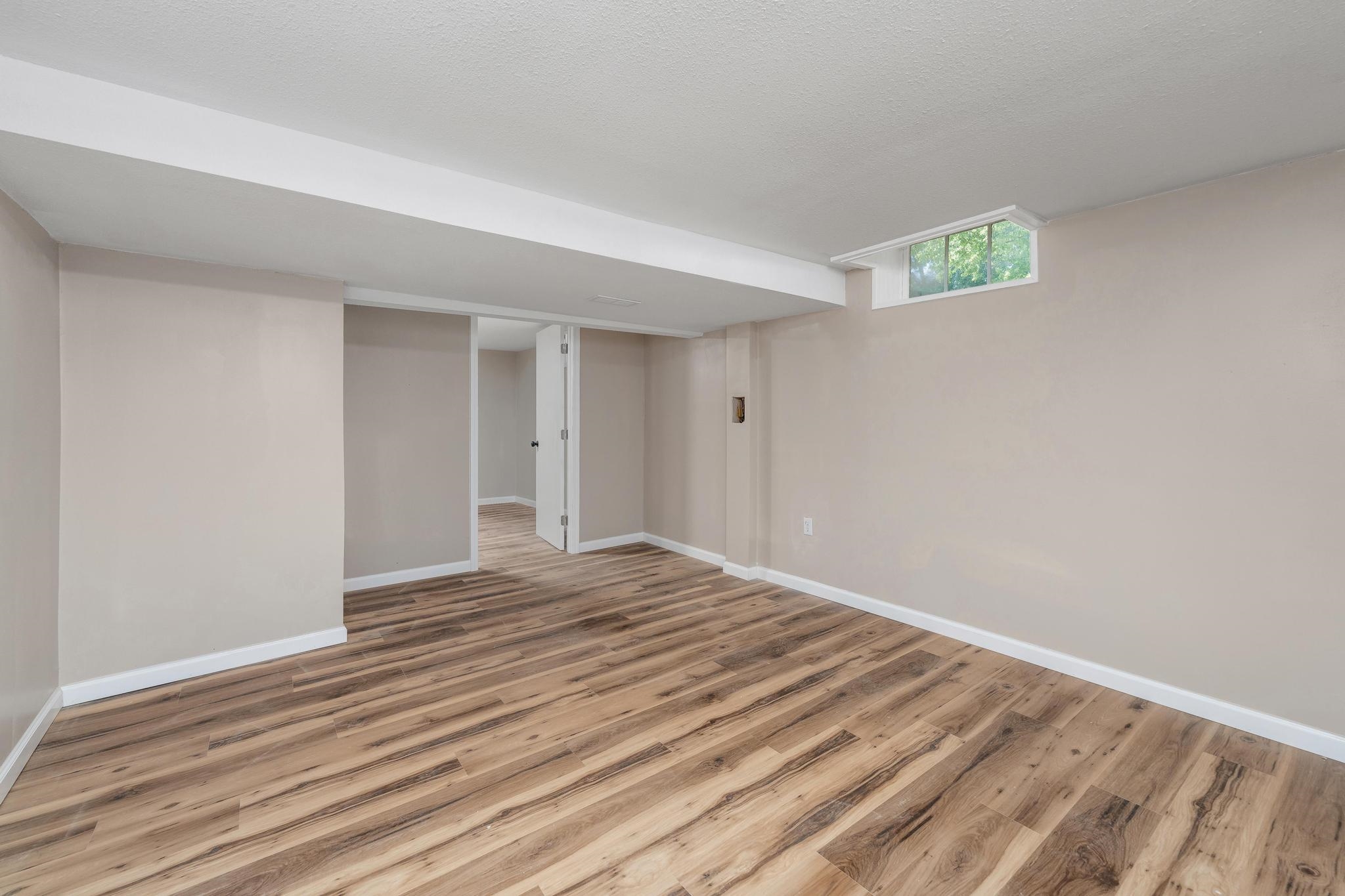 1138 S Waverly Property Photo 16