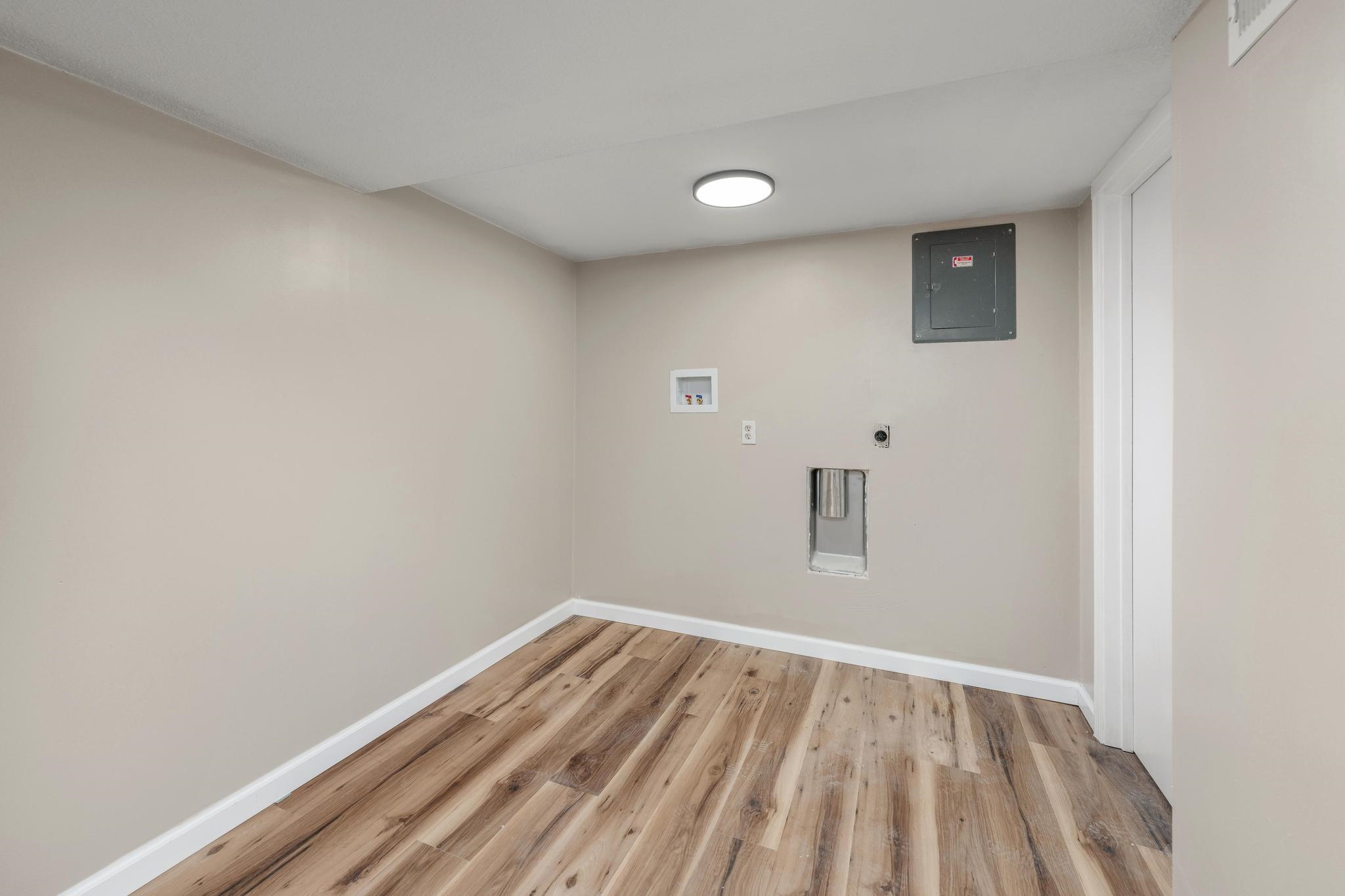 1138 S Waverly Property Photo 23