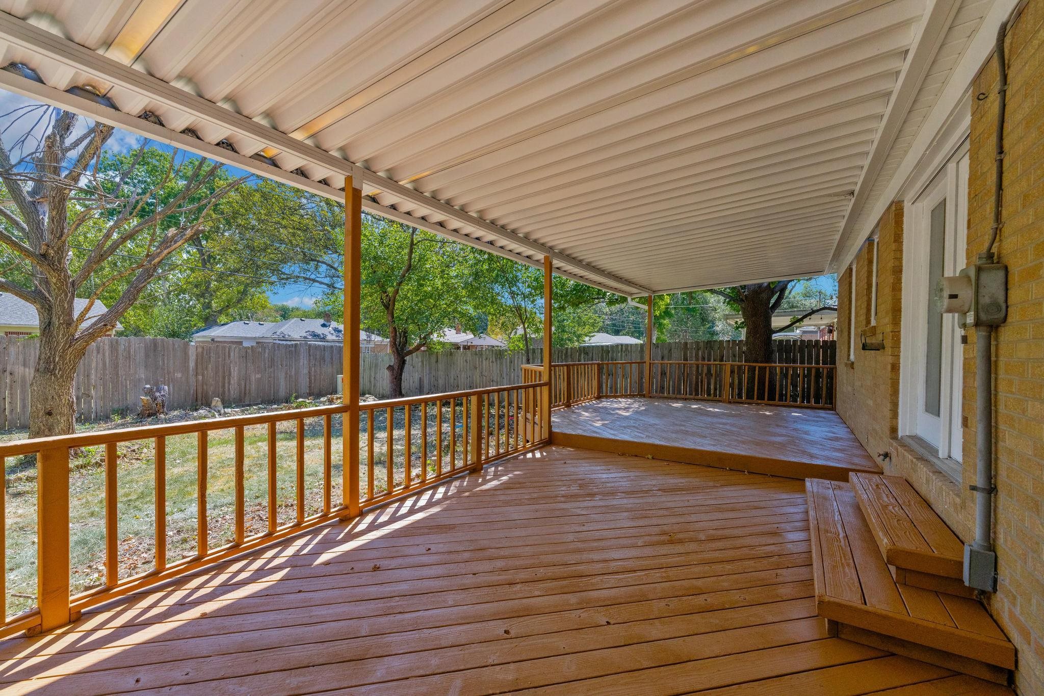 1138 S Waverly Property Photo 26