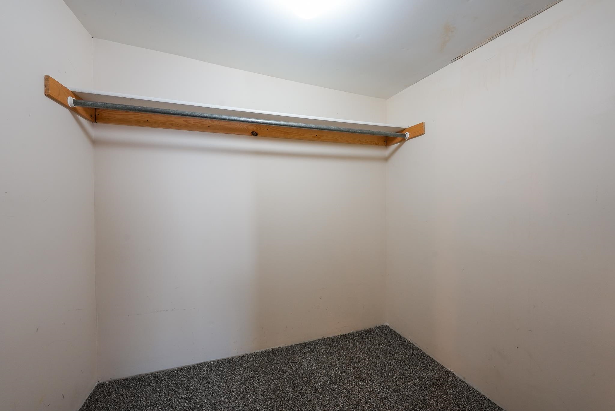 507 N Summit St. Property Photo 17