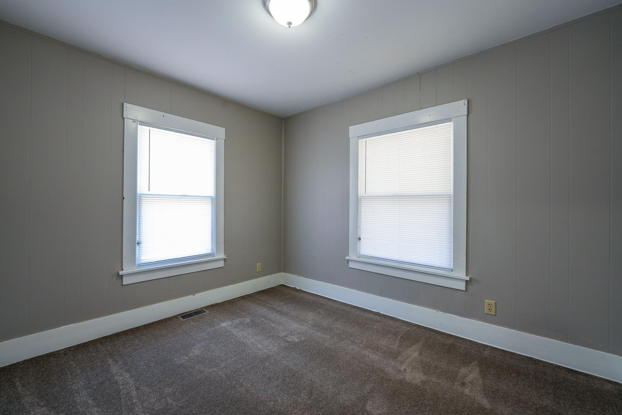 633 N Emporia St Property Photo 10