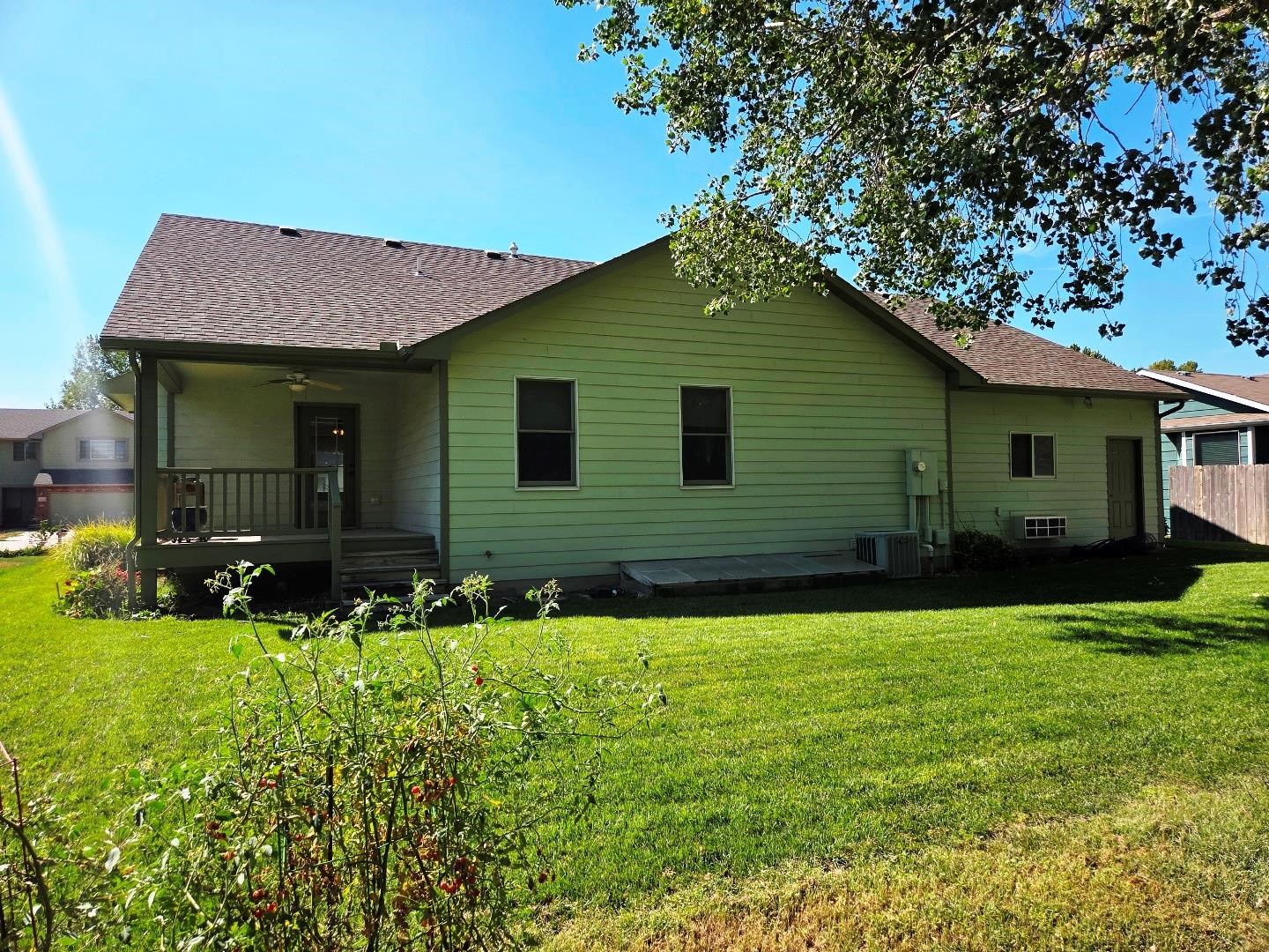 2908 Sumac St Property Photo 25