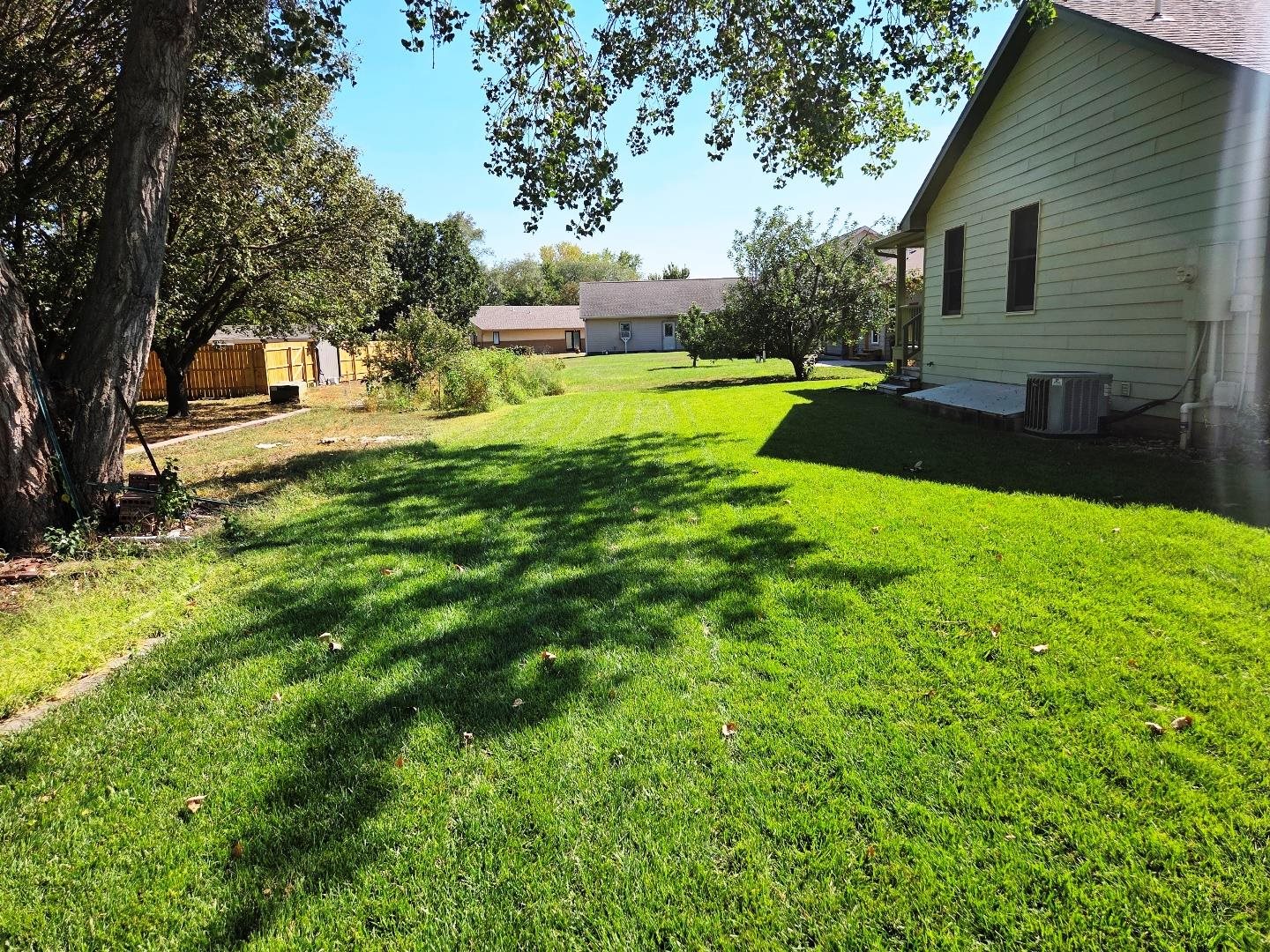 2908 Sumac St Property Photo 26