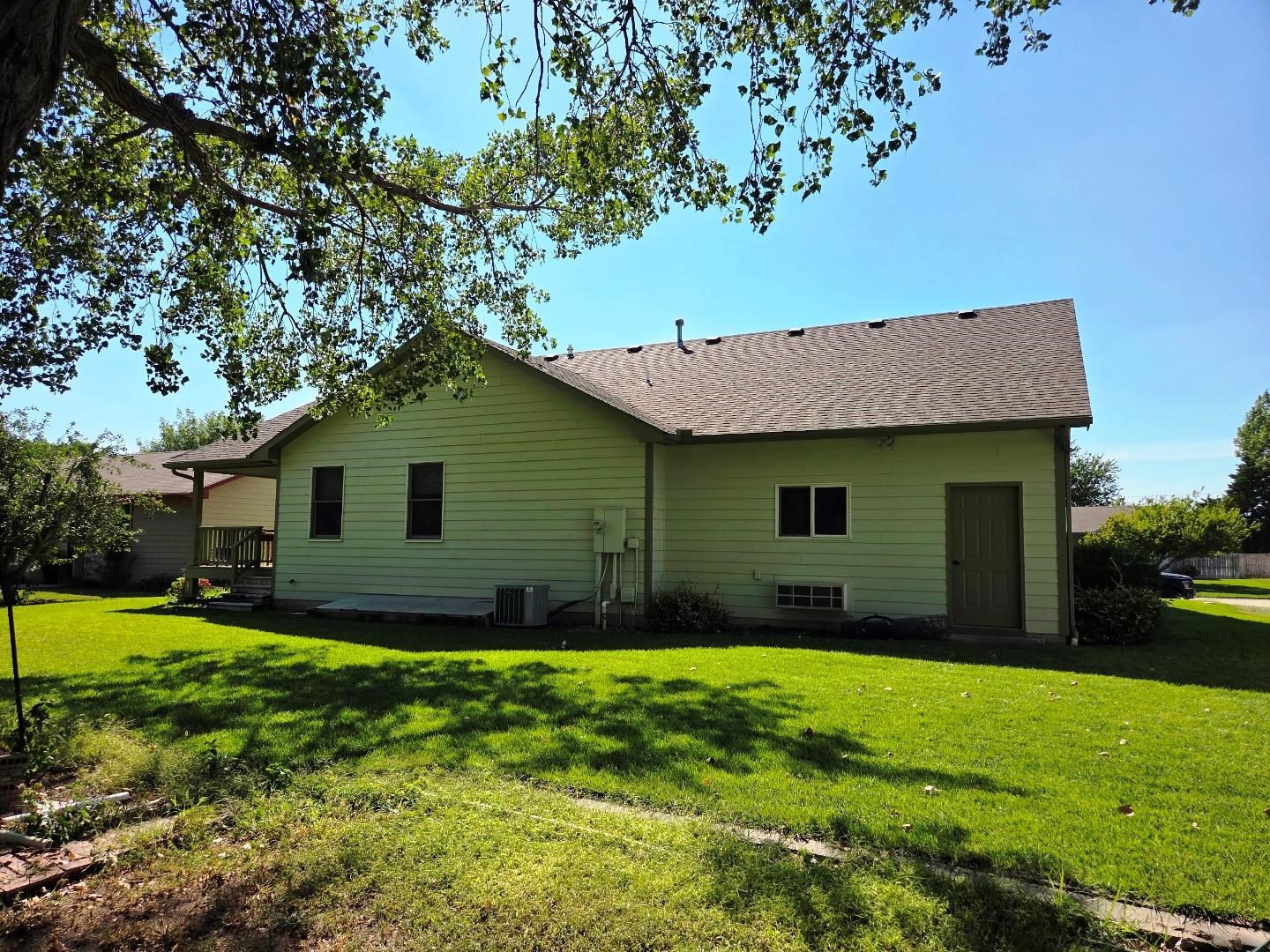 2908 Sumac St Property Photo 27