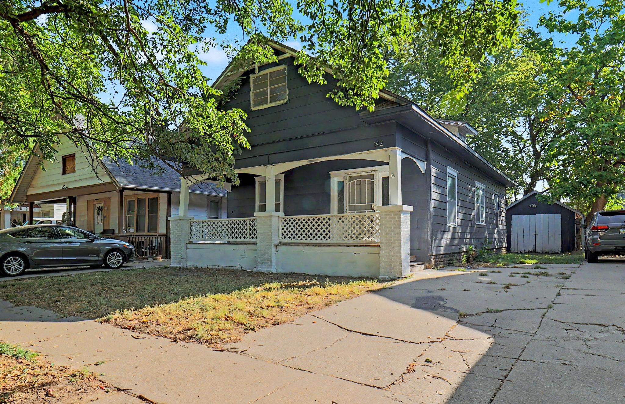 1424 S Main St Property Photo 1