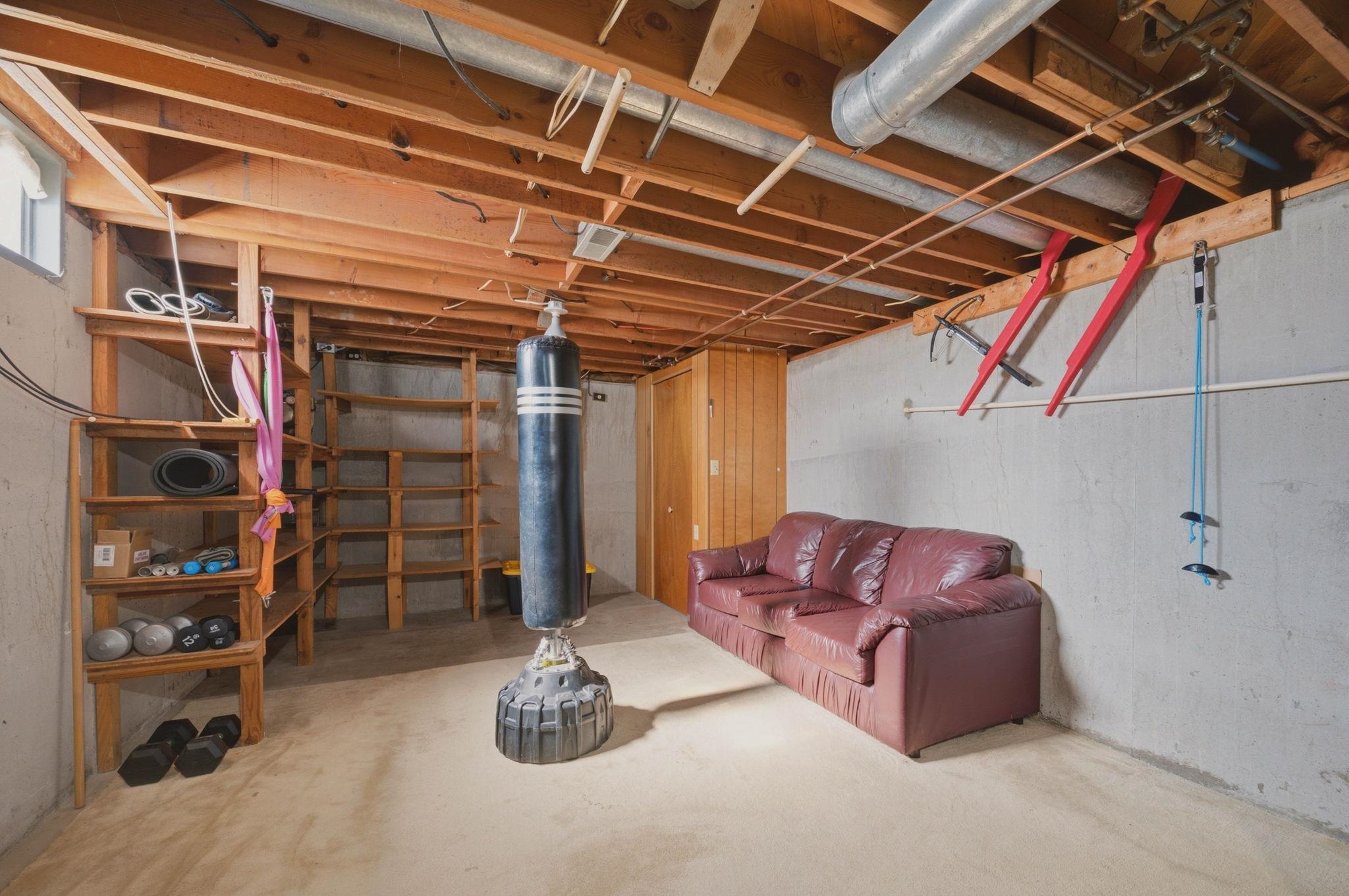 1138 N Sheridan St Property Photo 24