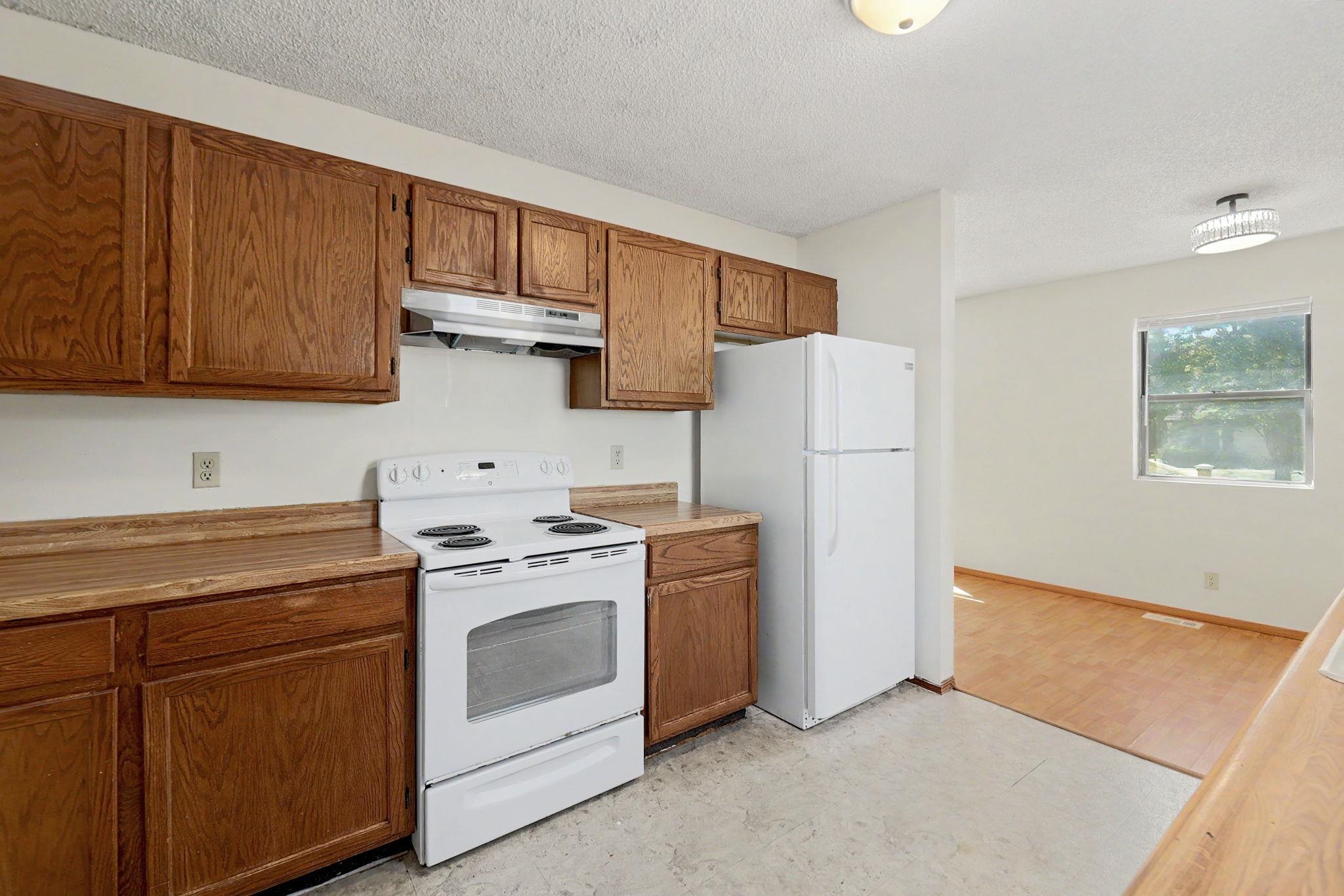 2200 E 53rd Property Photo 18