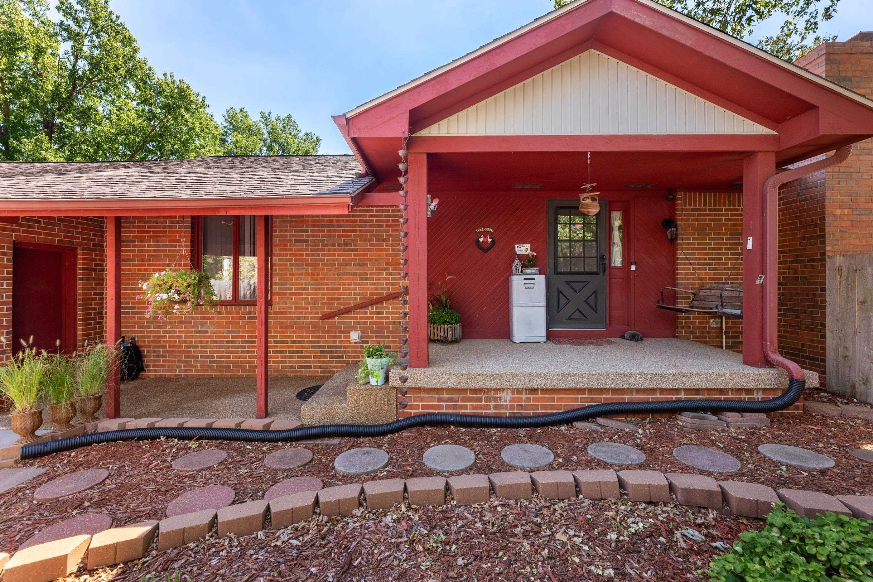 1337 N Denene Ln Property Photo 6