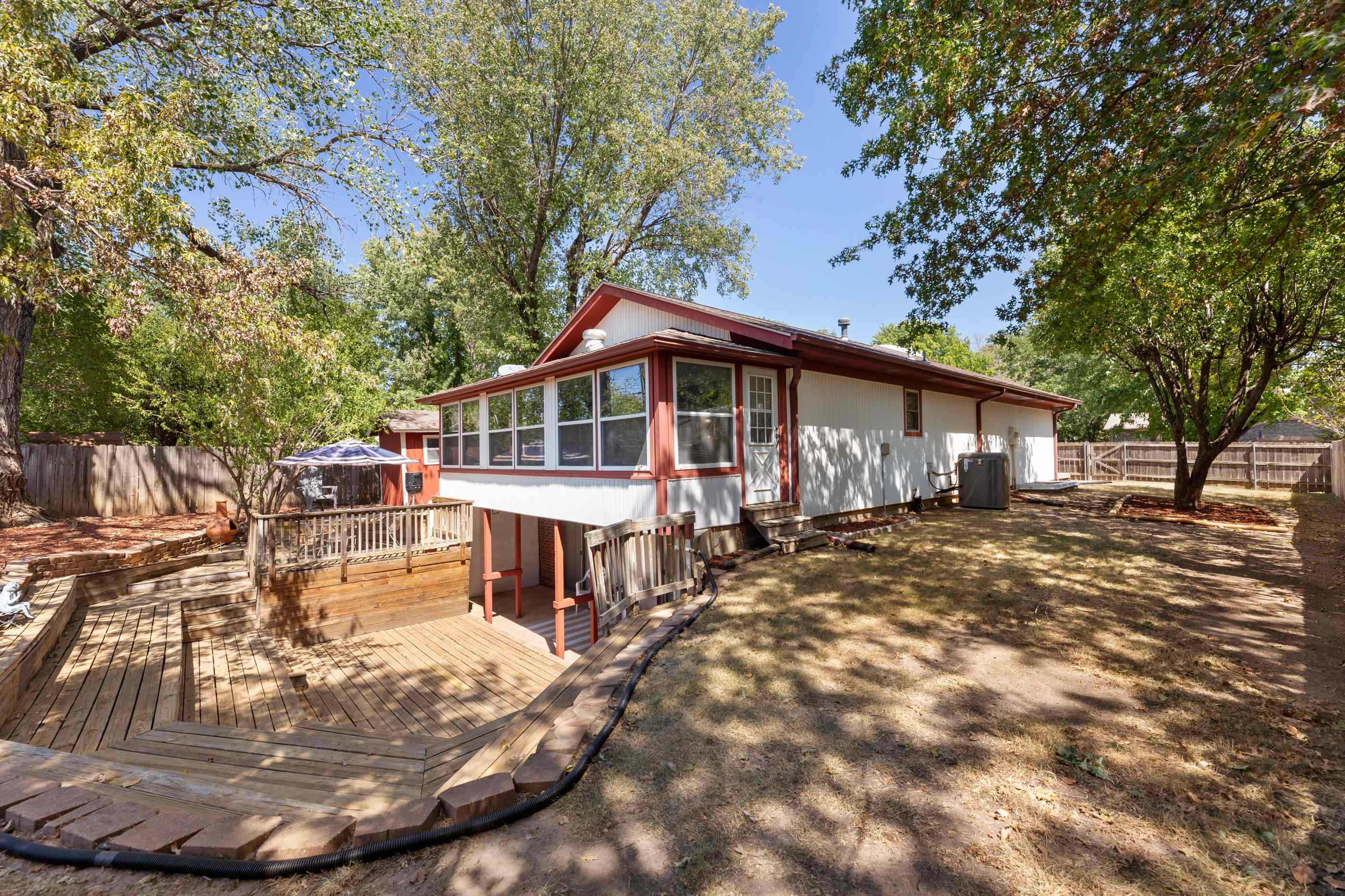1337 N Denene Ln Property Photo 32