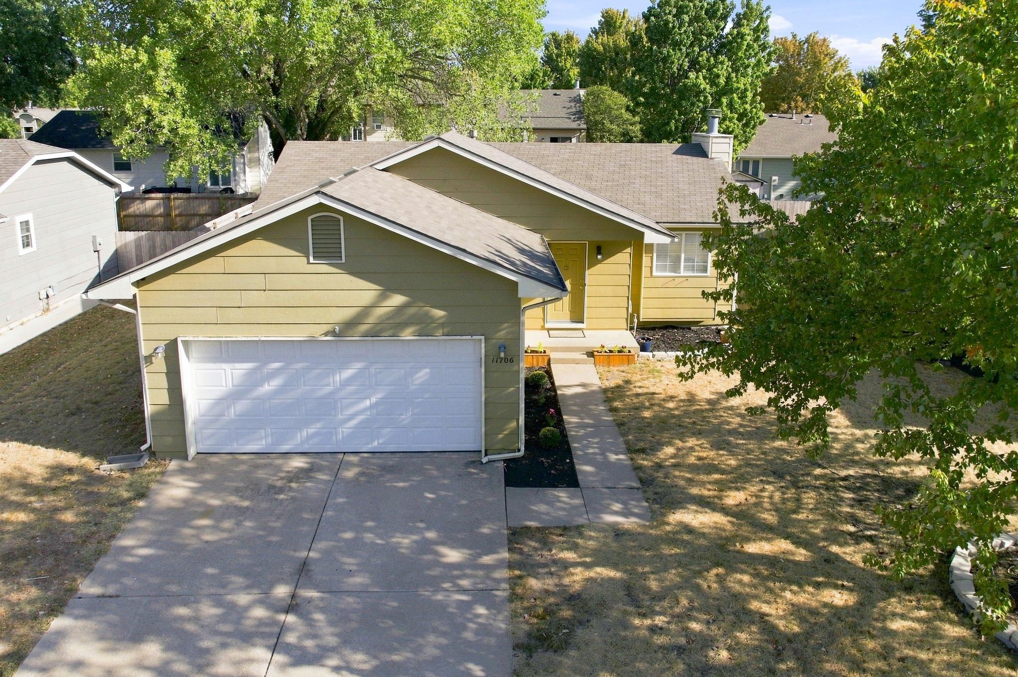 11706 W Westport Property Photo 2