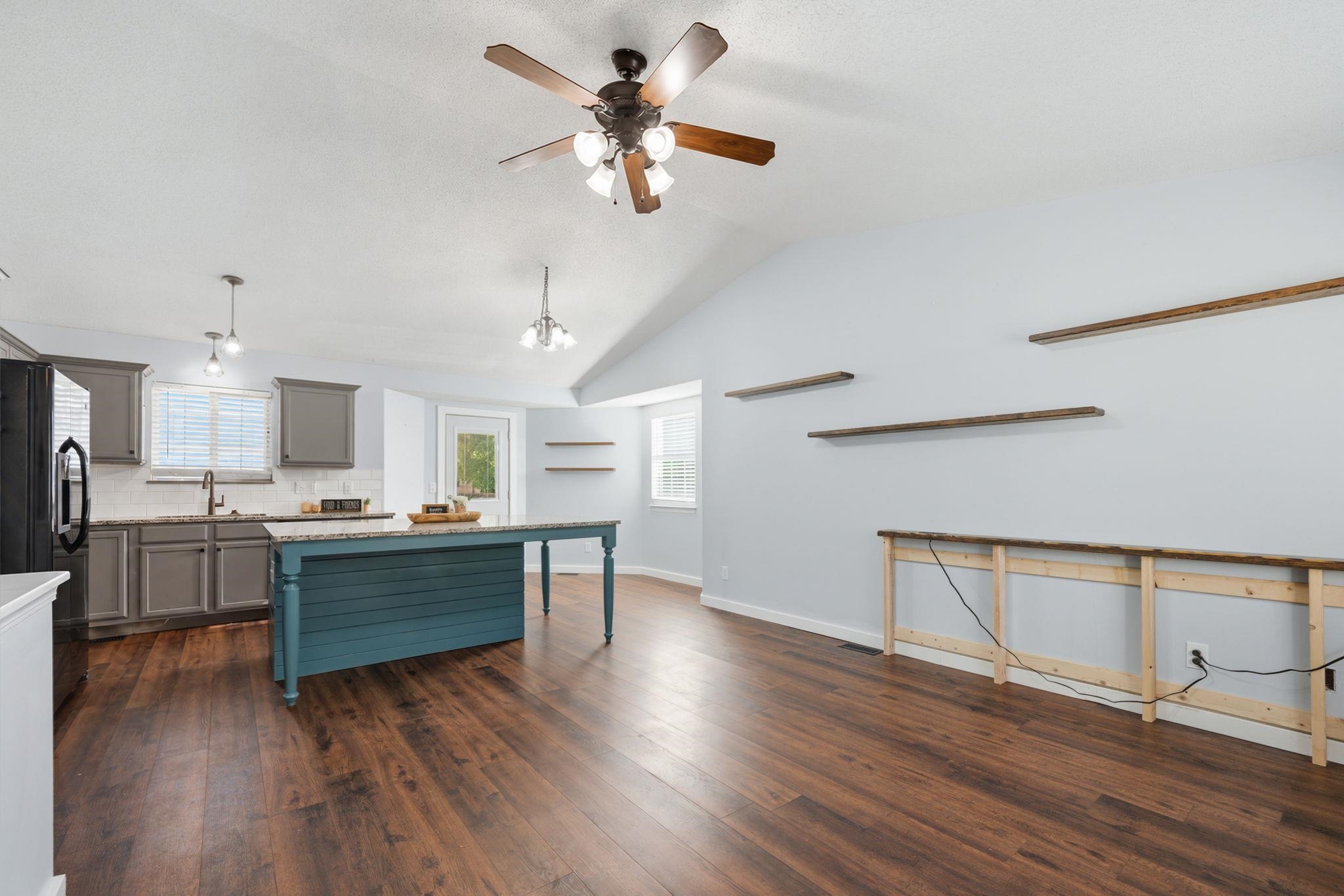 11706 W Westport Property Photo 4