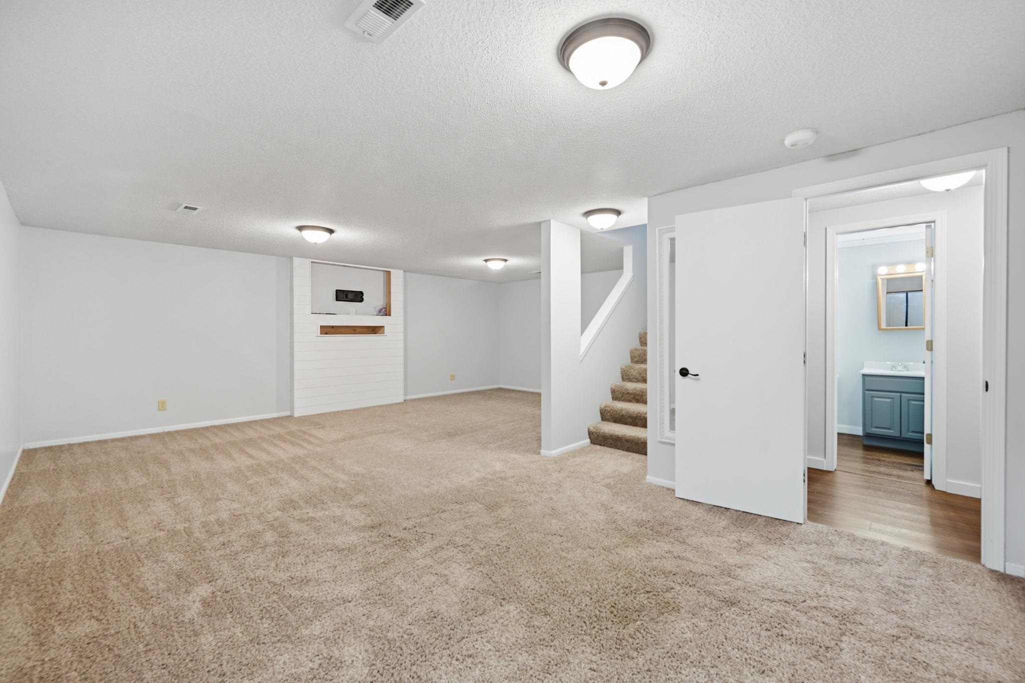11706 W Westport Property Photo 22