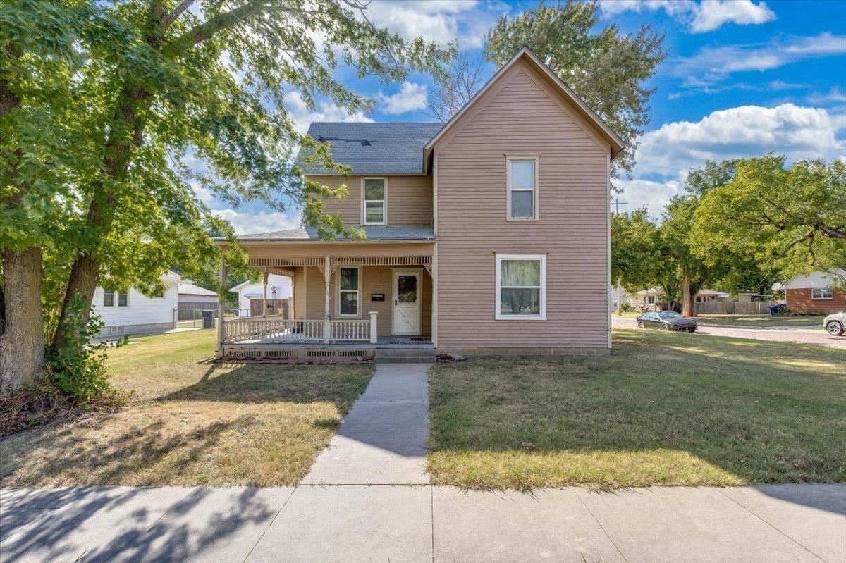 501 Old Main Street Property Photo 1