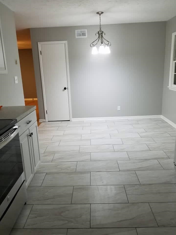 341 S Prospect Property Photo 5