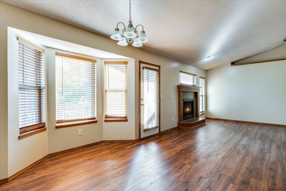4766 N Canterbury Property Photo 11
