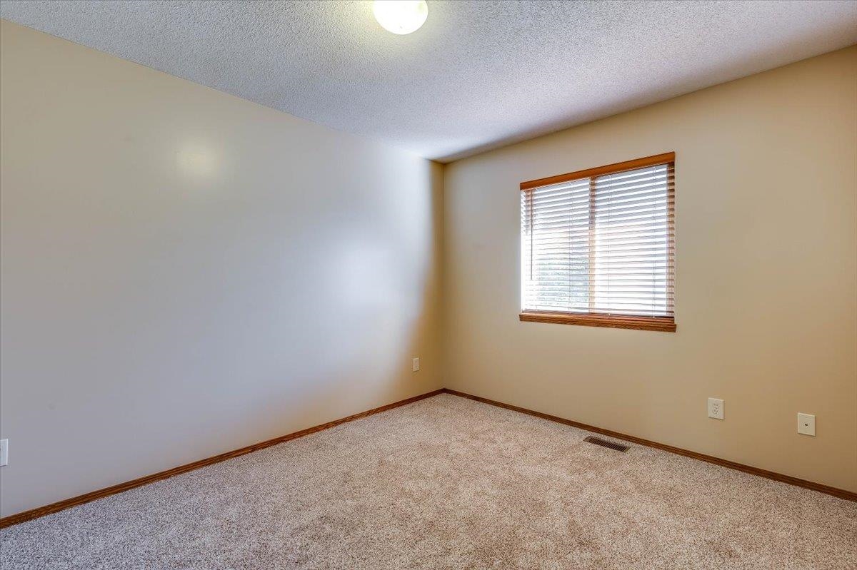 4766 N Canterbury Property Photo 12