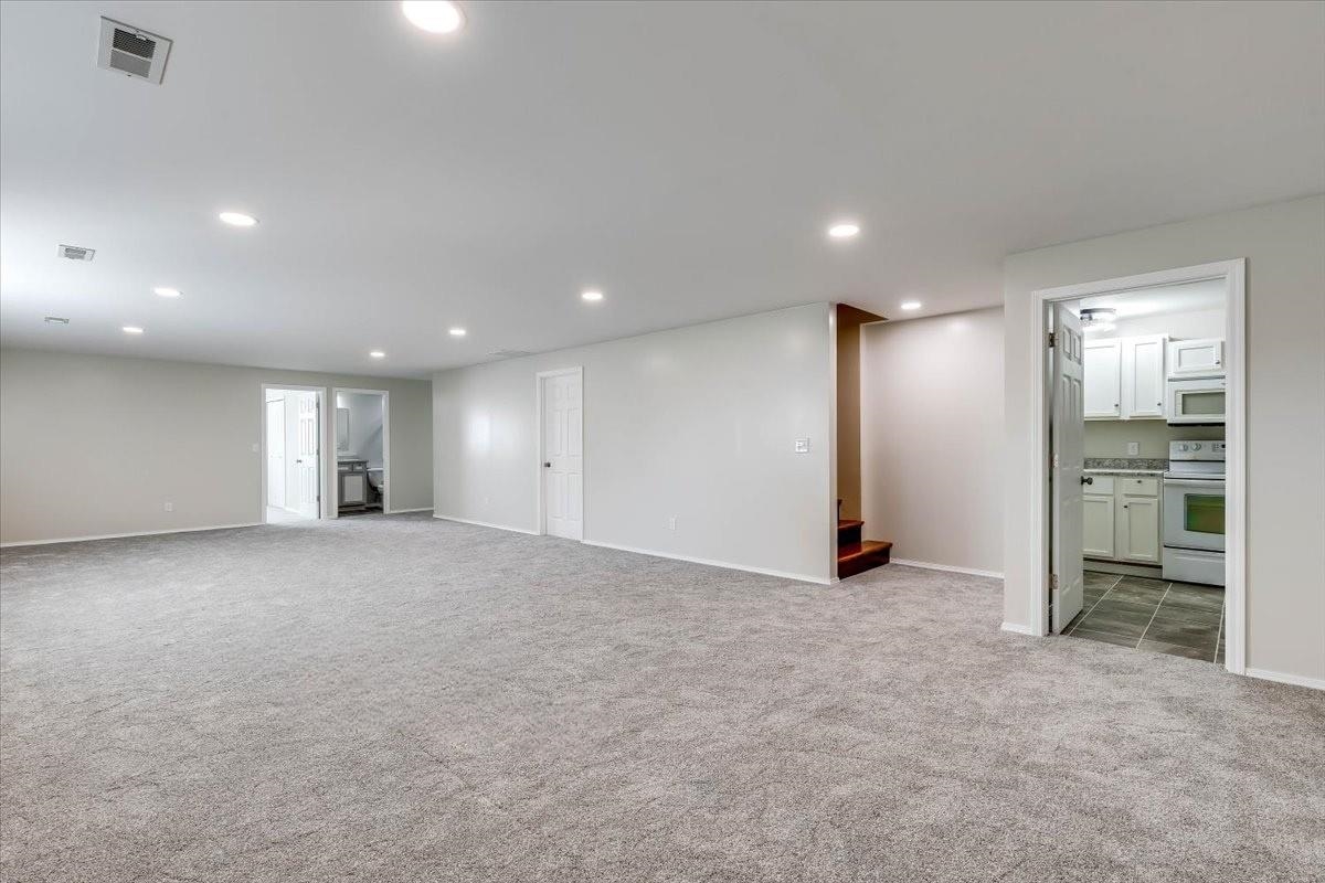 4766 N Canterbury Property Photo 29