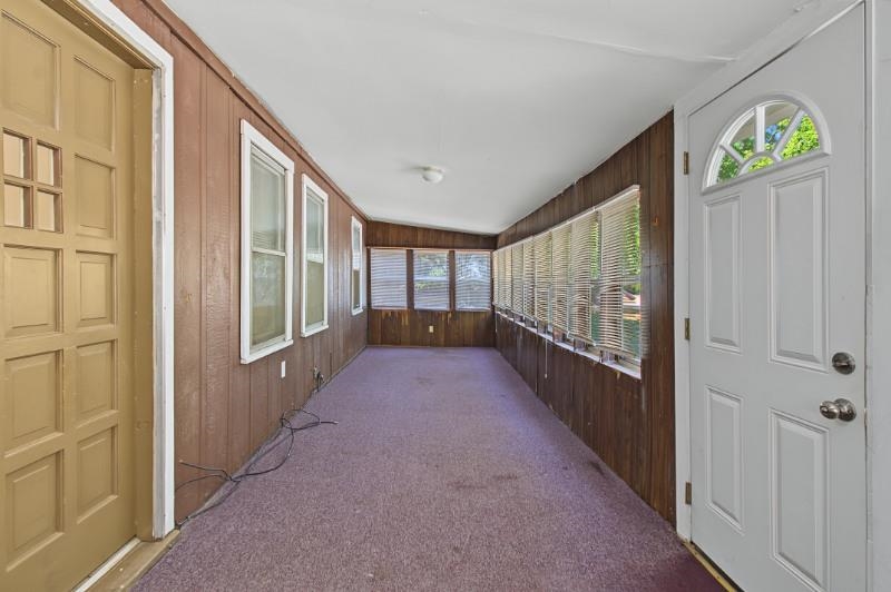 5808 S Southeast Blvd Property Photo 4