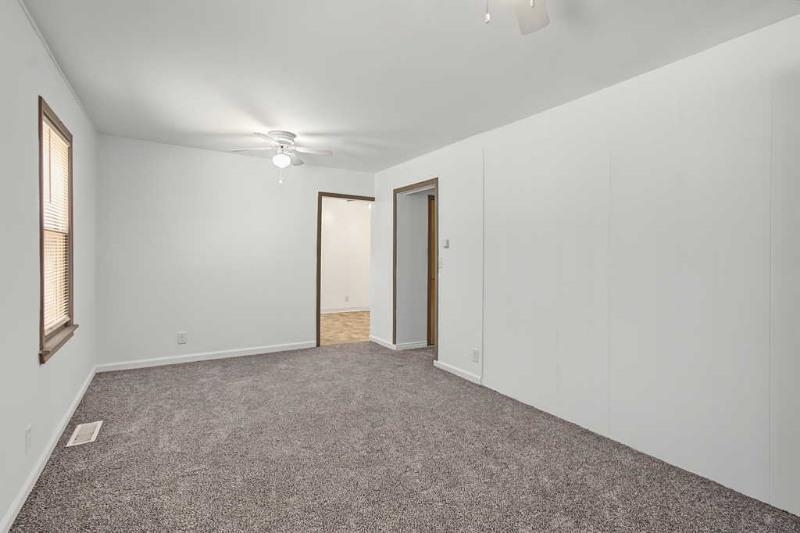 5808 S Southeast Blvd Property Photo 7