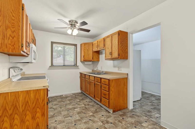5808 S Southeast Blvd Property Photo 10