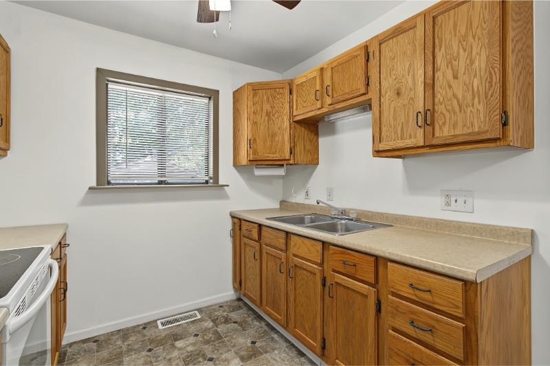 5808 S Southeast Blvd Property Photo 12