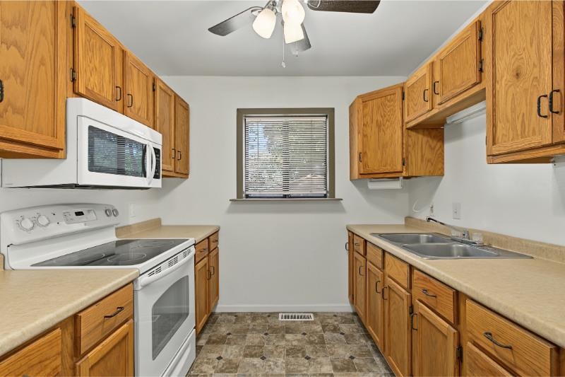 5808 S Southeast Blvd Property Photo 13
