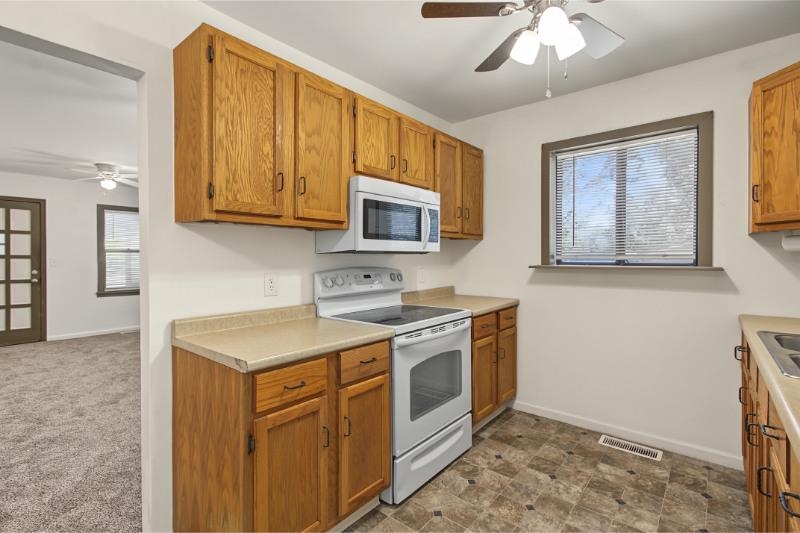 5808 S Southeast Blvd Property Photo 14