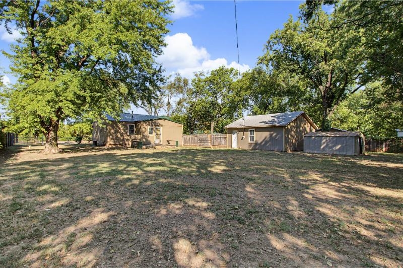 5808 S Southeast Blvd Property Photo 24
