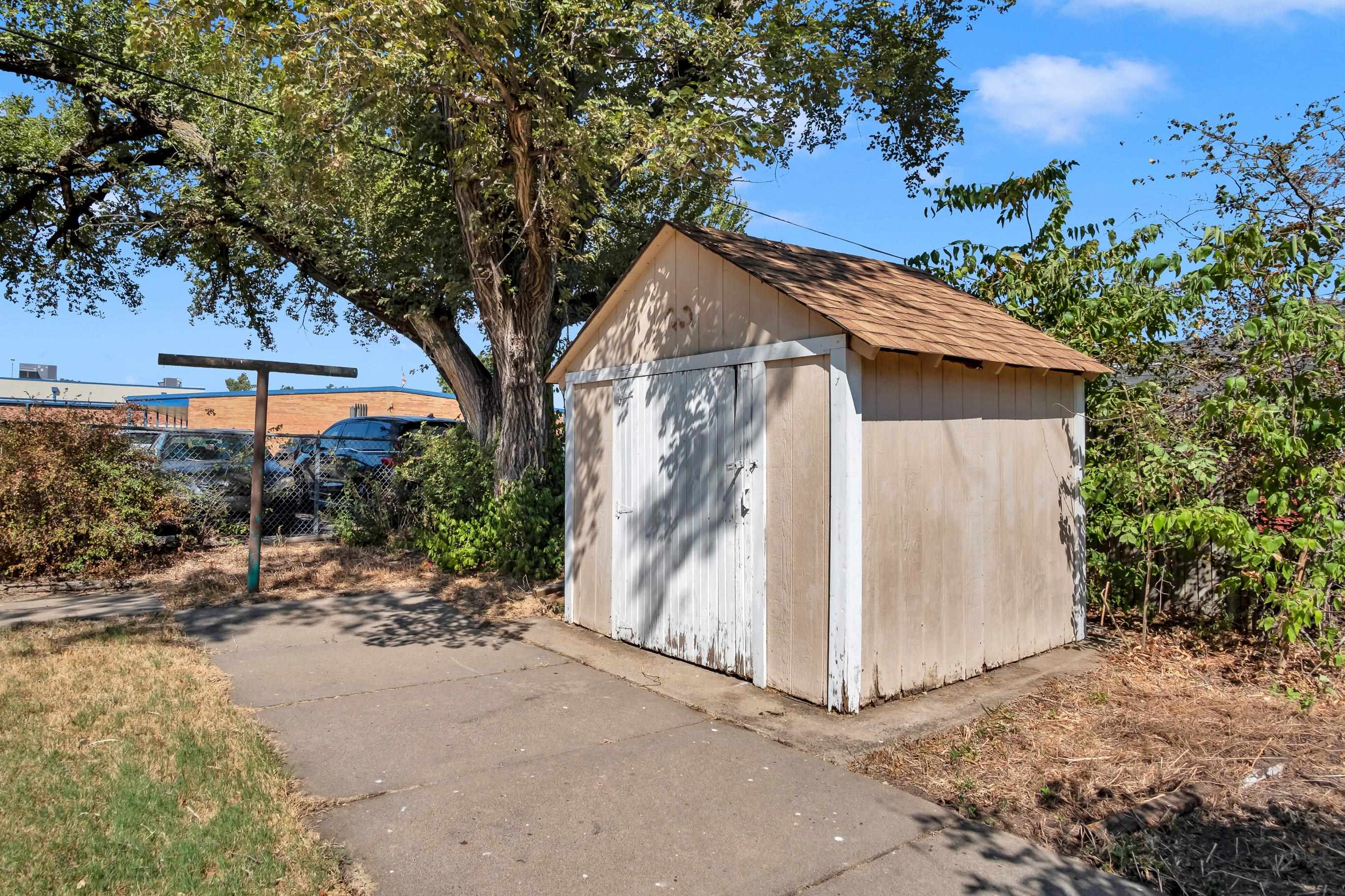1101 Allison Property Photo 35