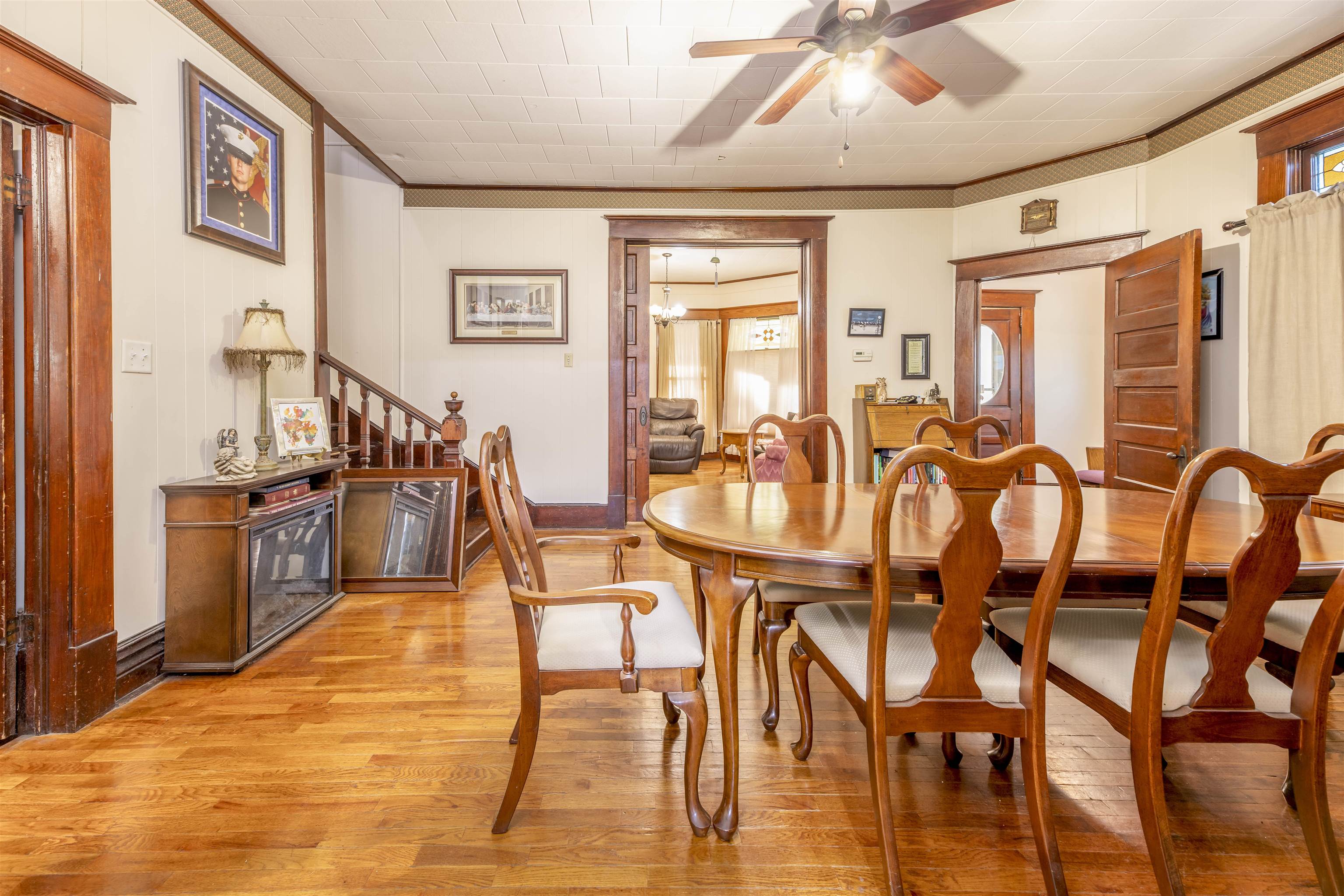 407 S Cedar Property Photo 5