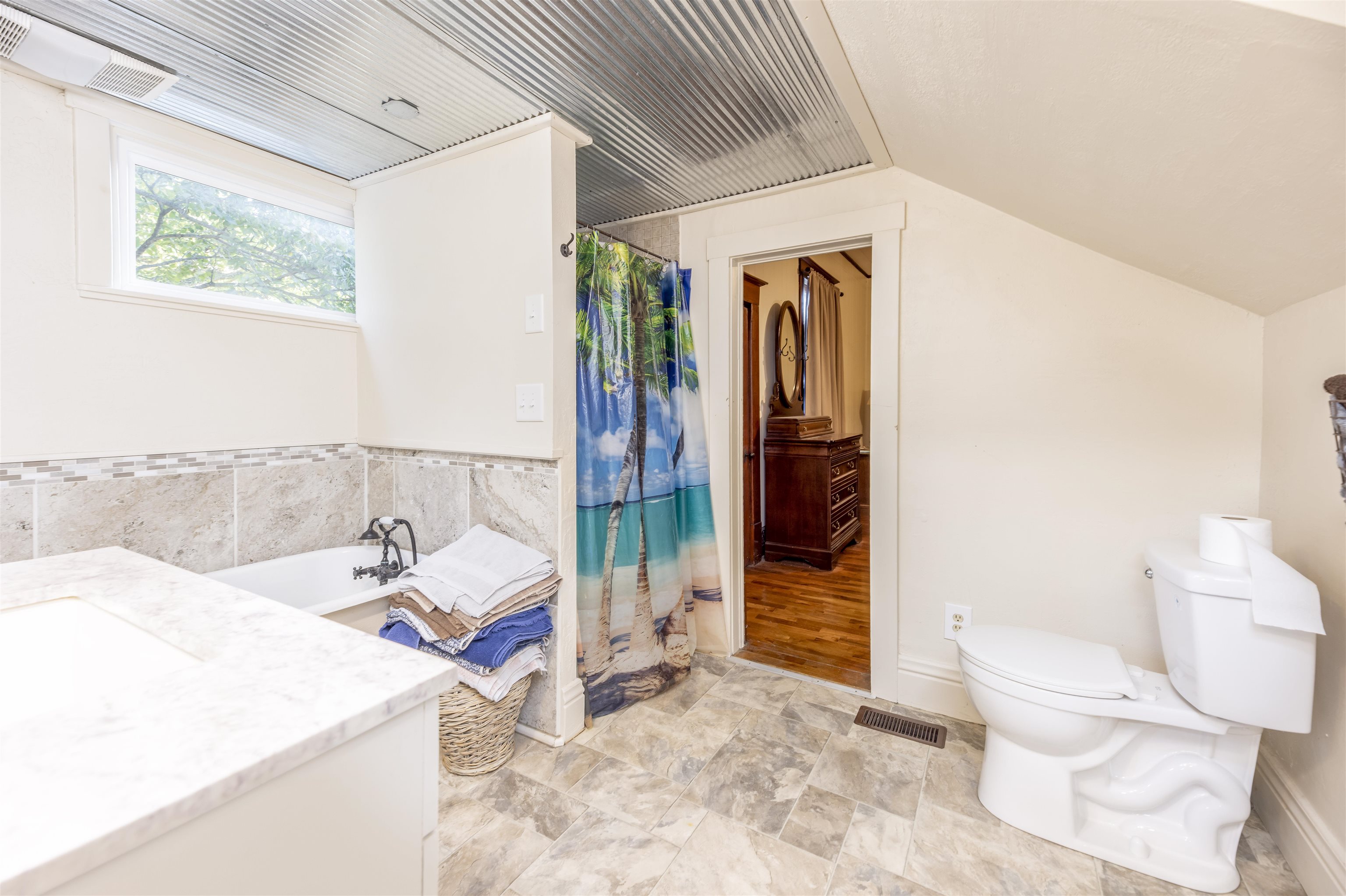 407 S Cedar Property Photo 12