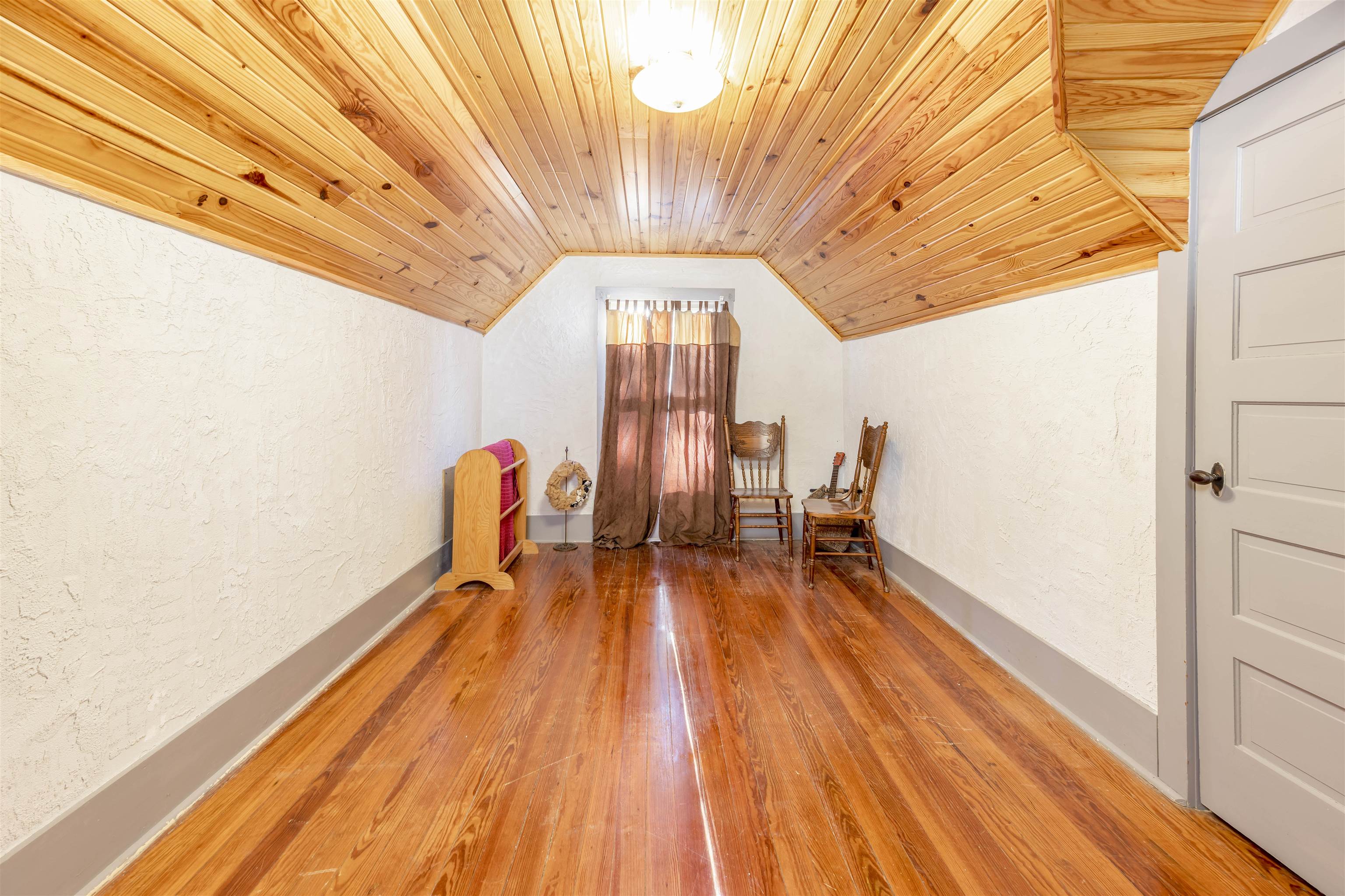 407 S Cedar Property Photo 25
