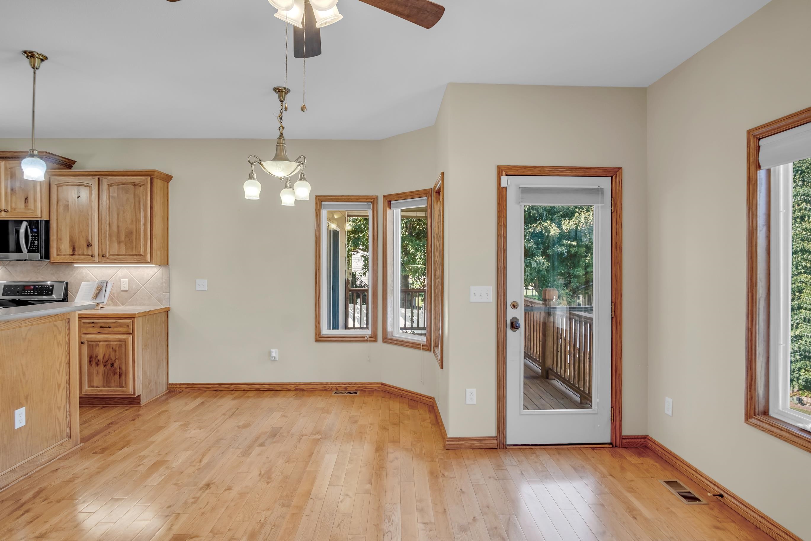 615 Autumn Glen Ct Property Photo 9