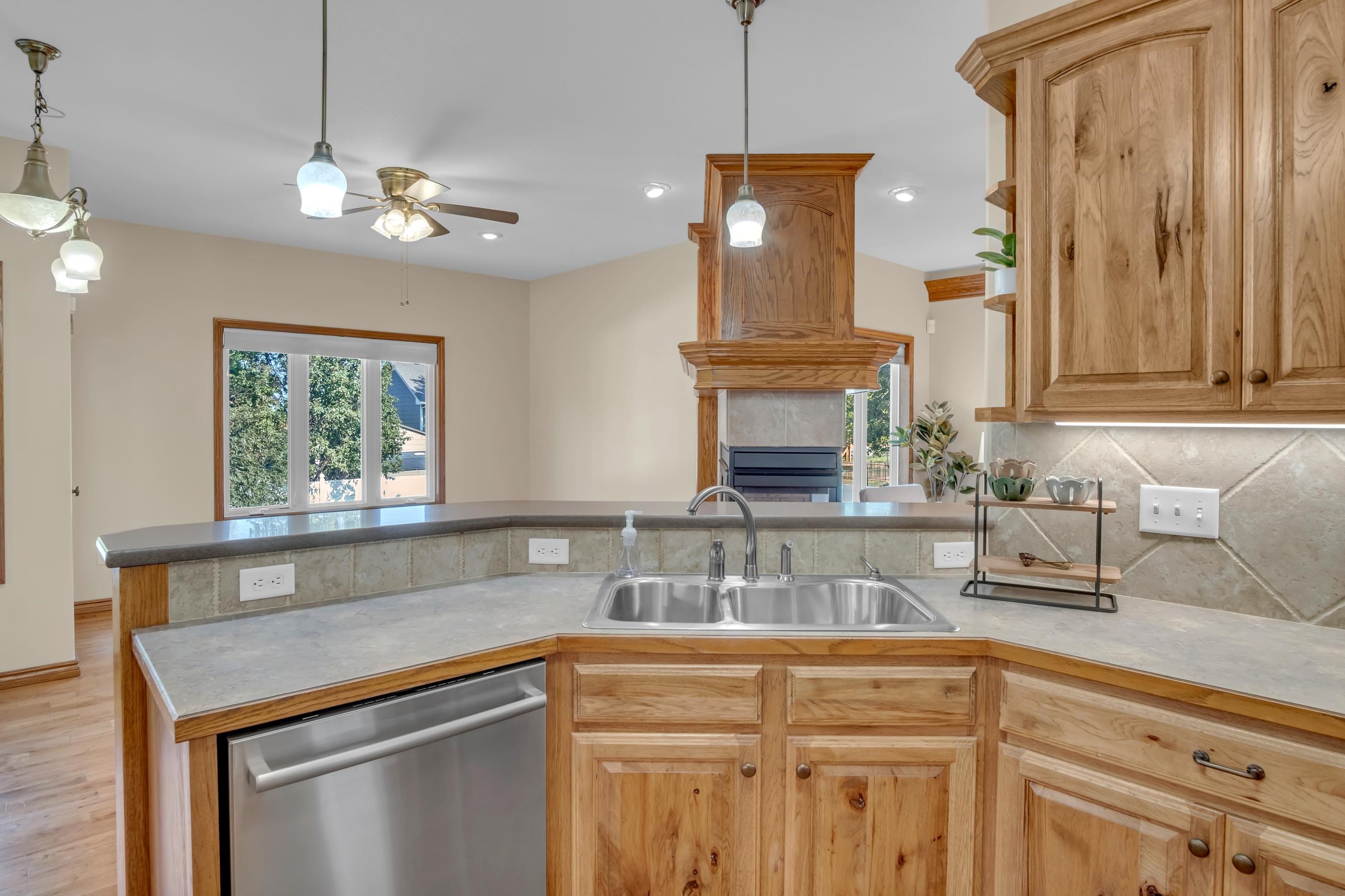 615 Autumn Glen Ct Property Photo 14