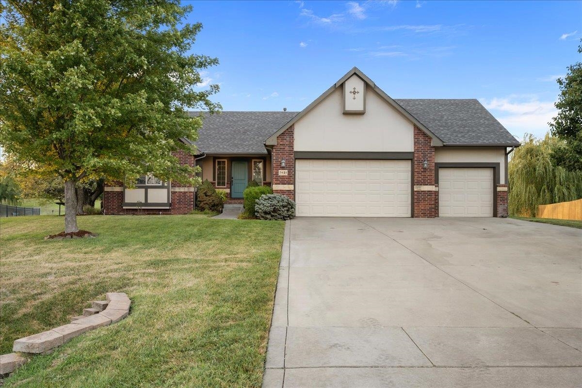 3621 Summerchase Property Photo 2