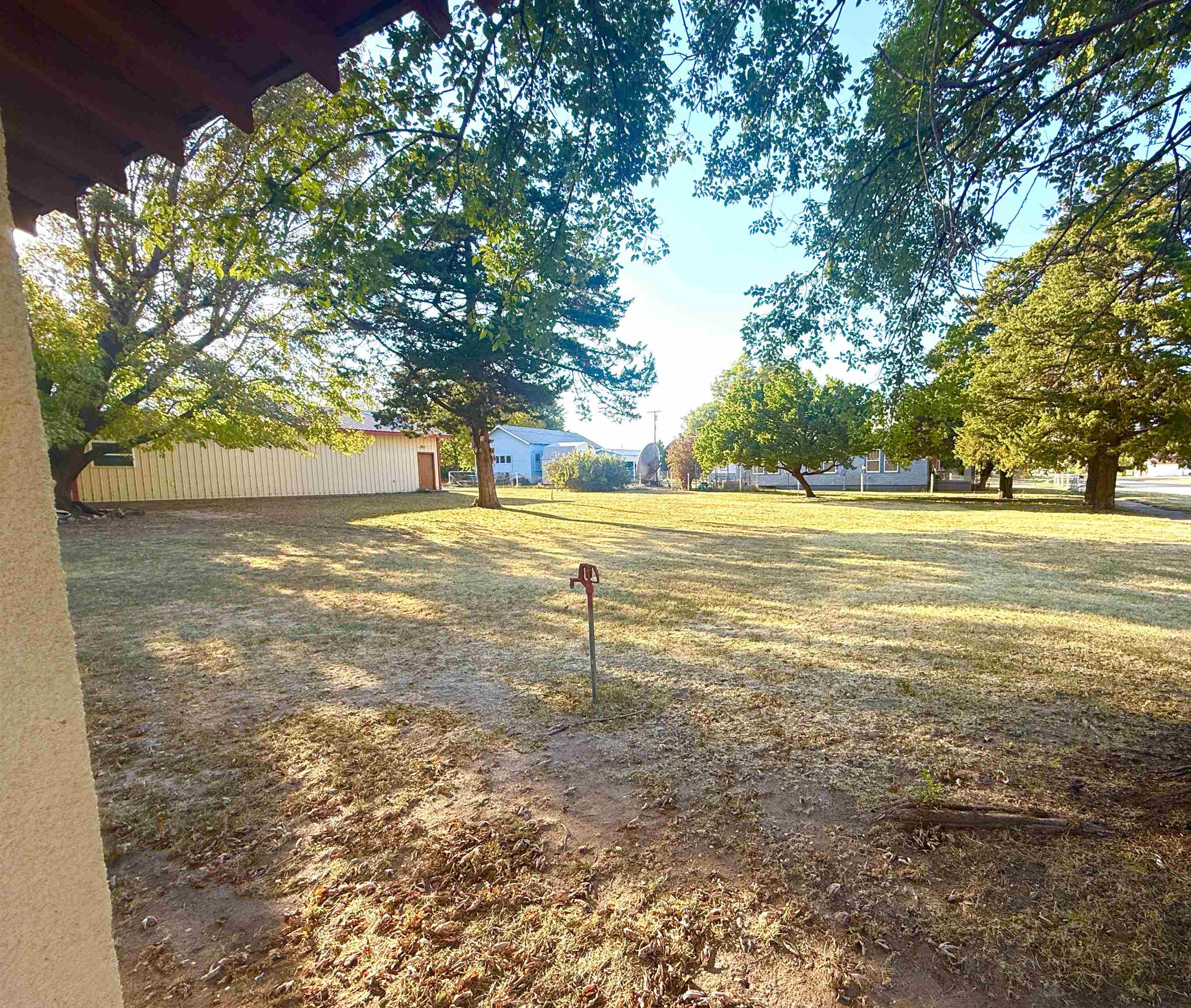 405 N Harper Property Photo 7