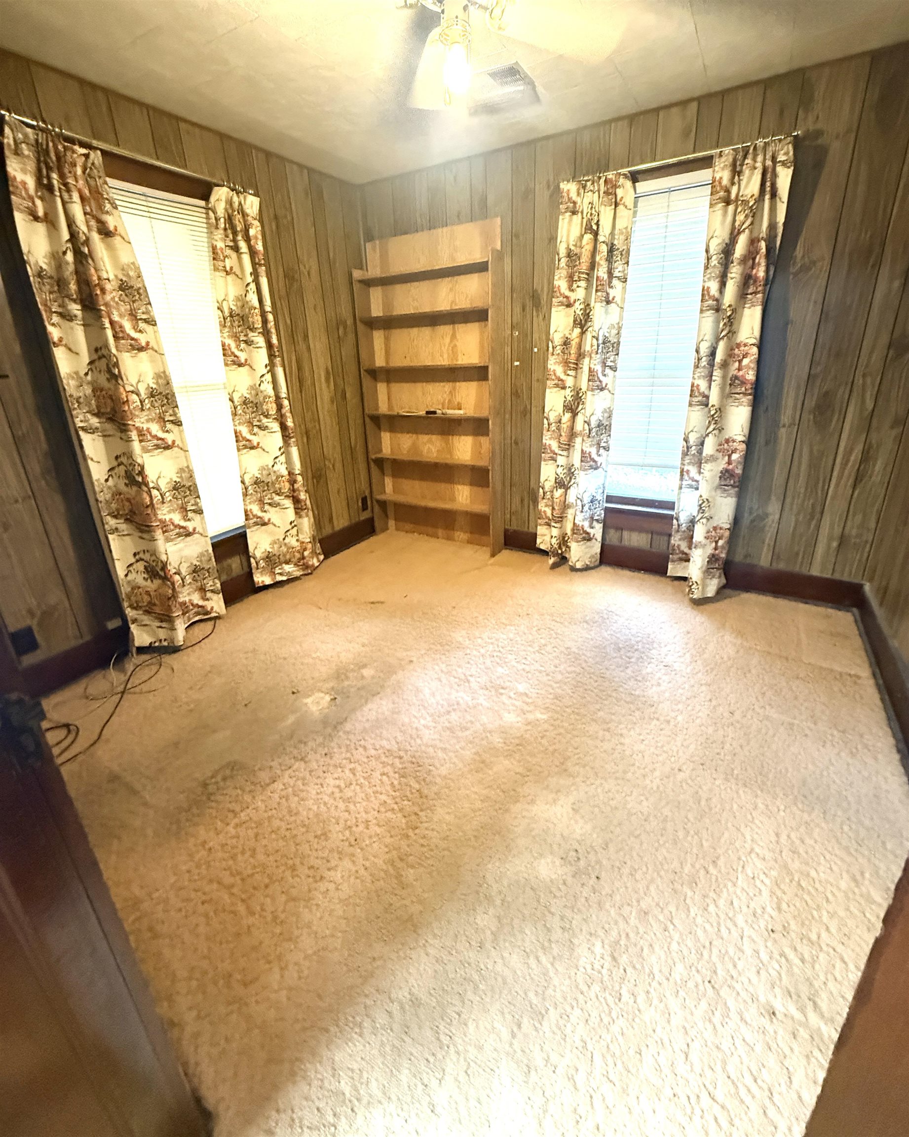 405 N Harper Property Photo 27