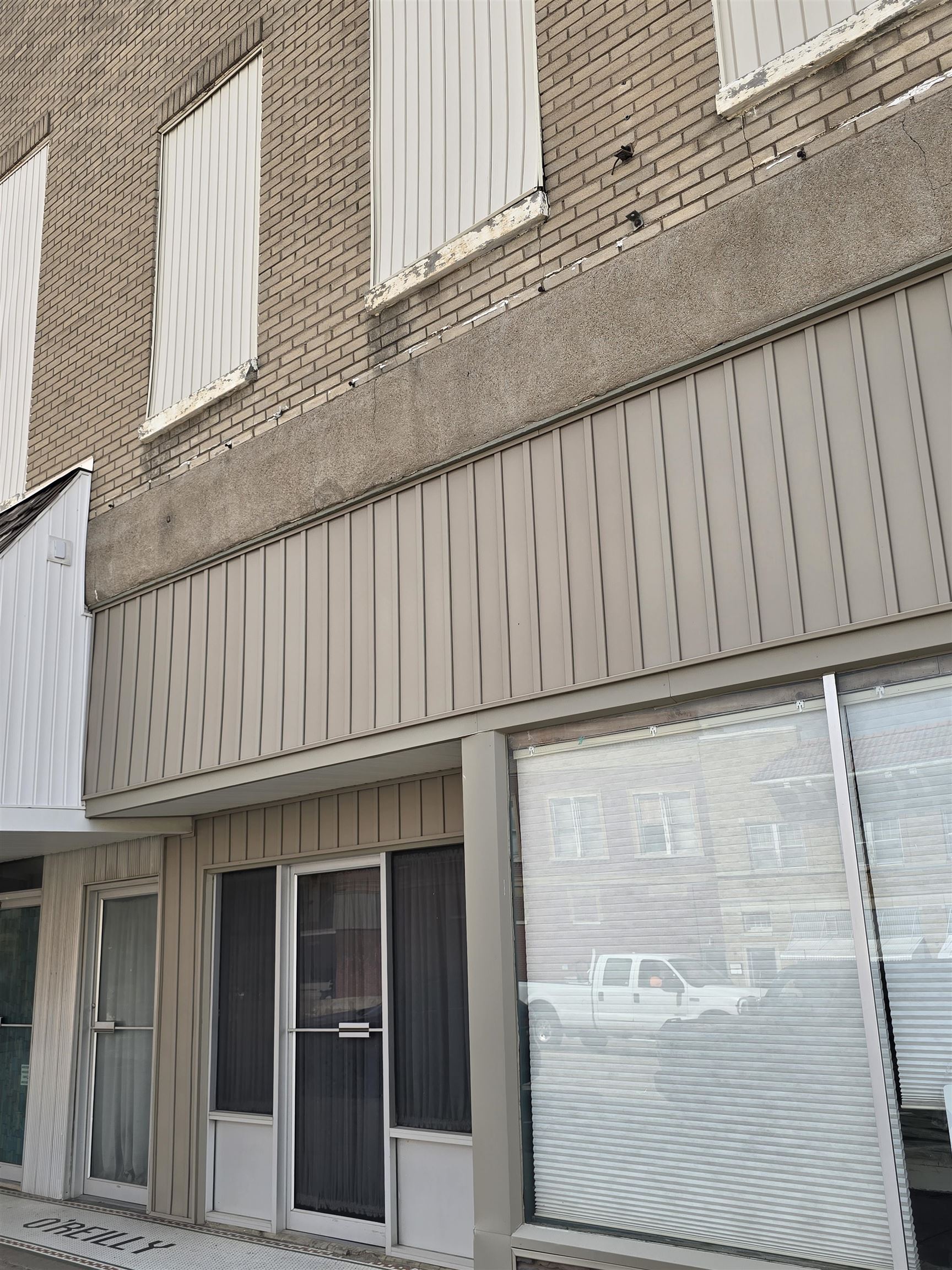 514 W Washington St. Property Photo 2