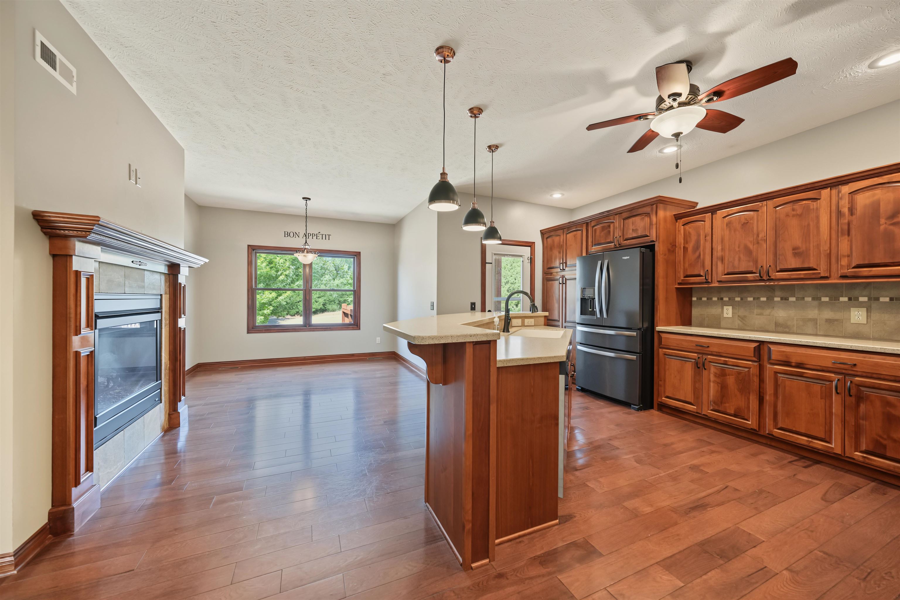 2213 Pinecrest Cir. Property Photo 14
