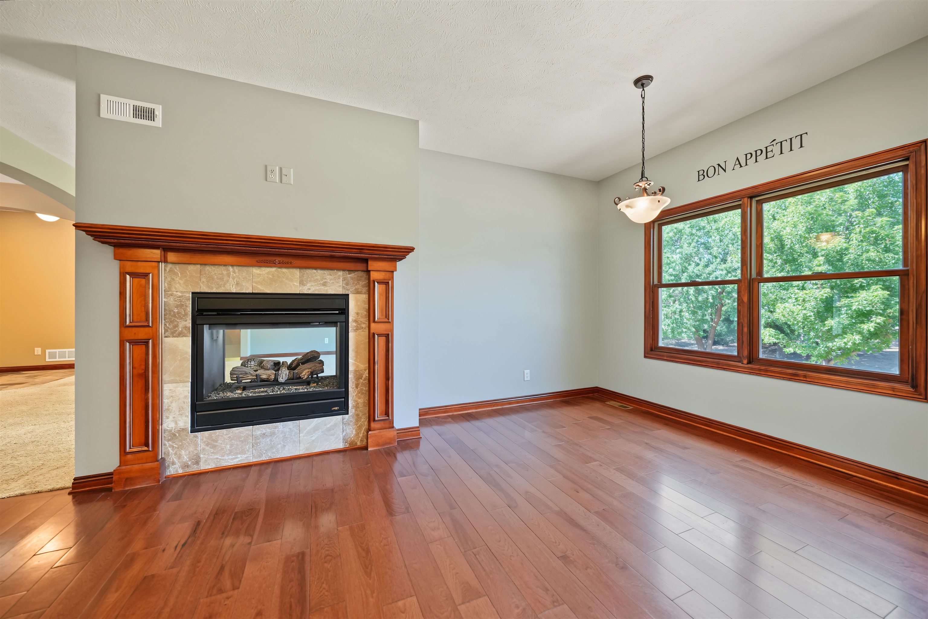 2213 Pinecrest Cir. Property Photo 19
