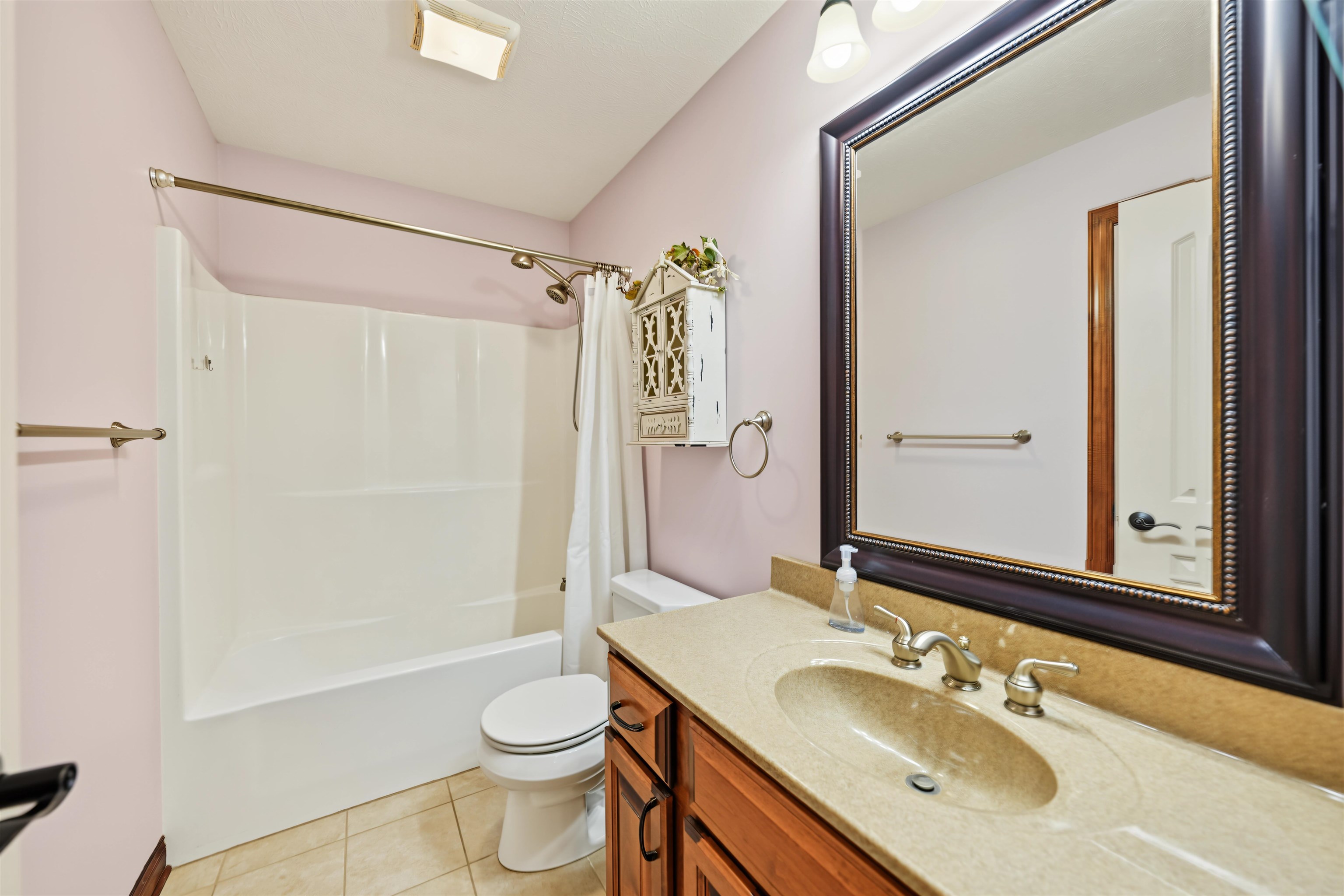 2213 Pinecrest Cir. Property Photo 25