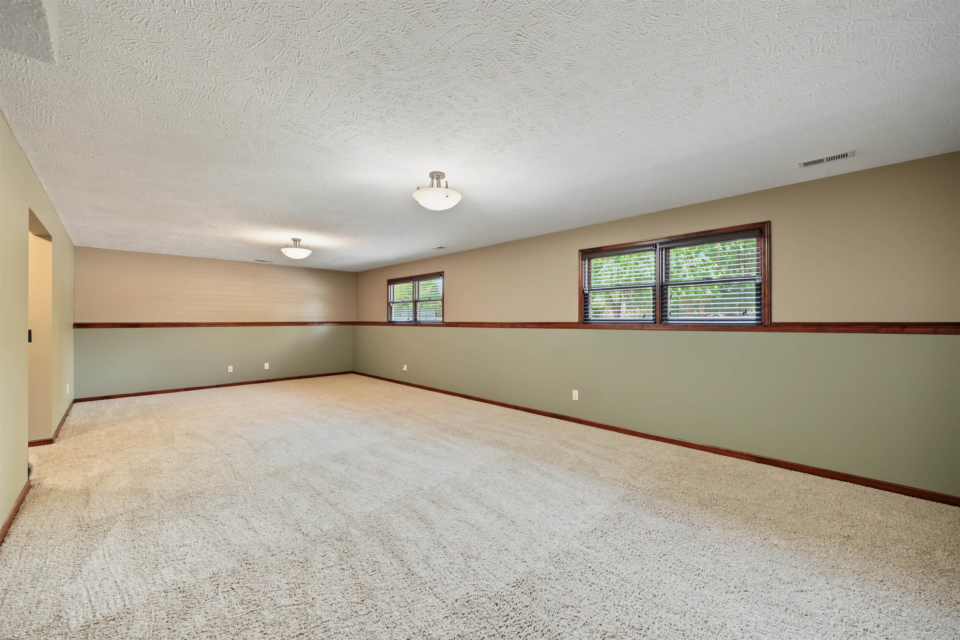 2213 Pinecrest Cir. Property Photo 28
